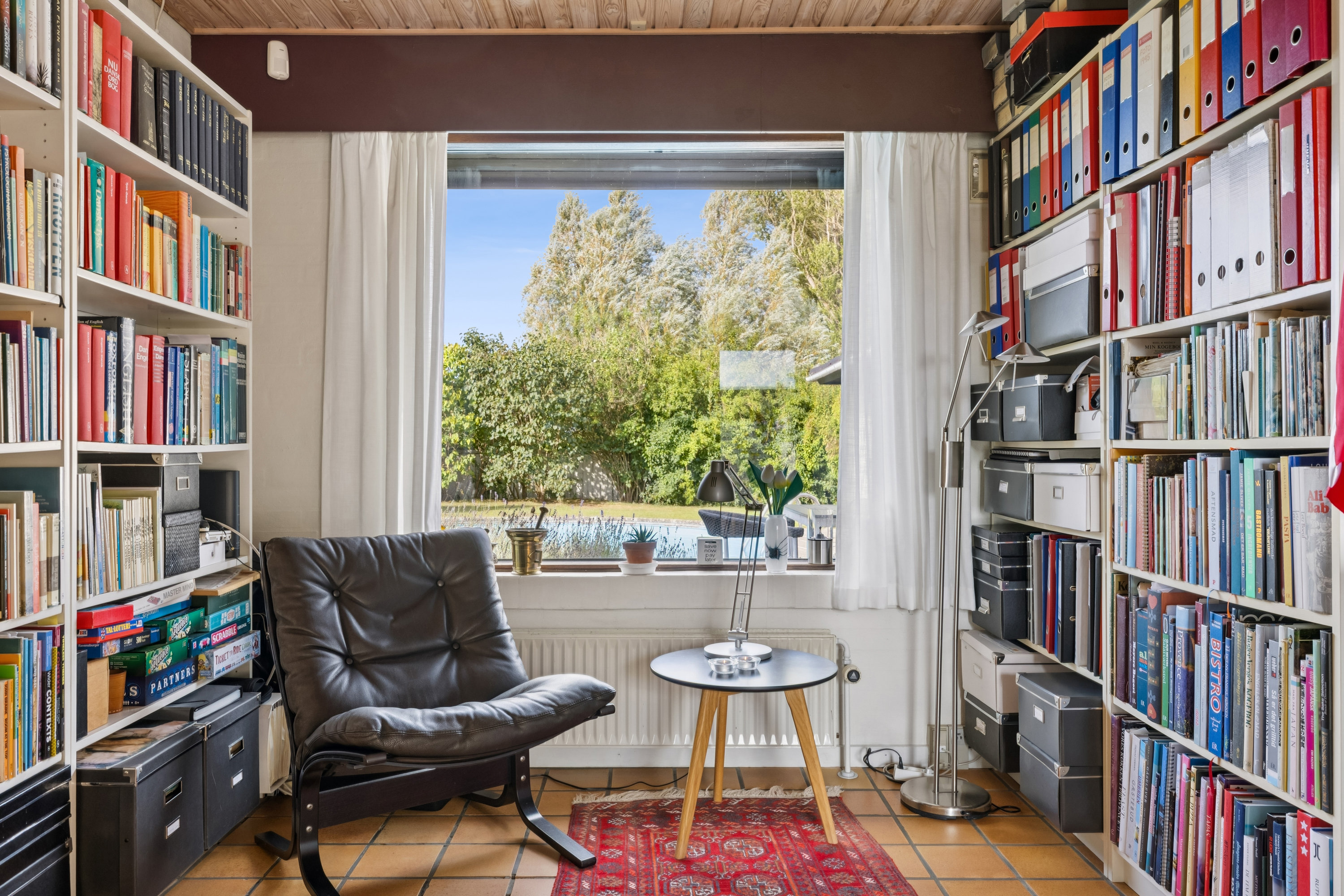 Fremhævet stue billede i fuldskærmstilstand. Billede af Kronhjortløkken 128, Korup, 5210 Odense NV