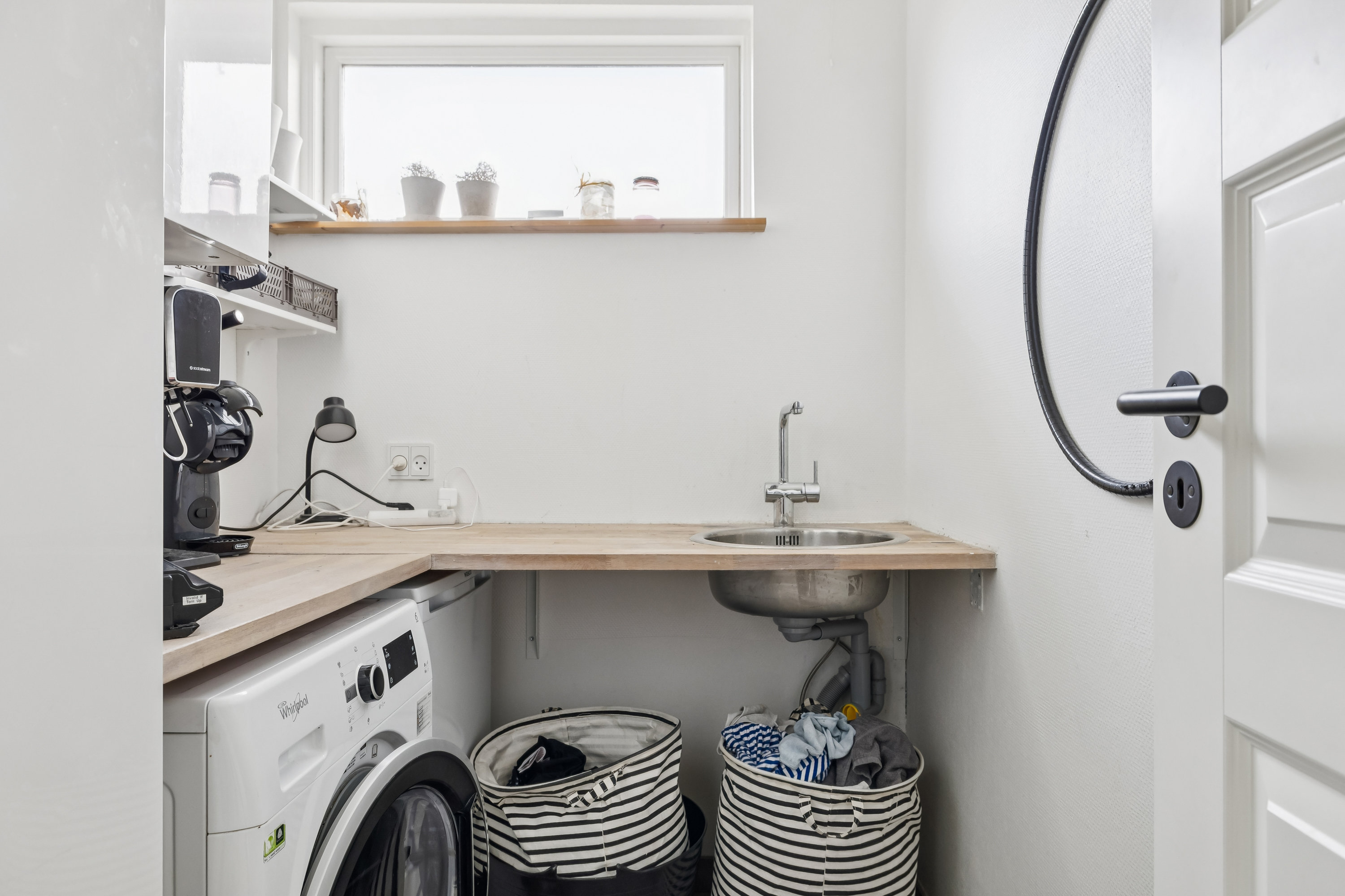 Fremhævet badeværelse billede i fuldskærmstilstand. Billede af Lykkegårdsvej 29, Snestrup, 5210 Odense NV