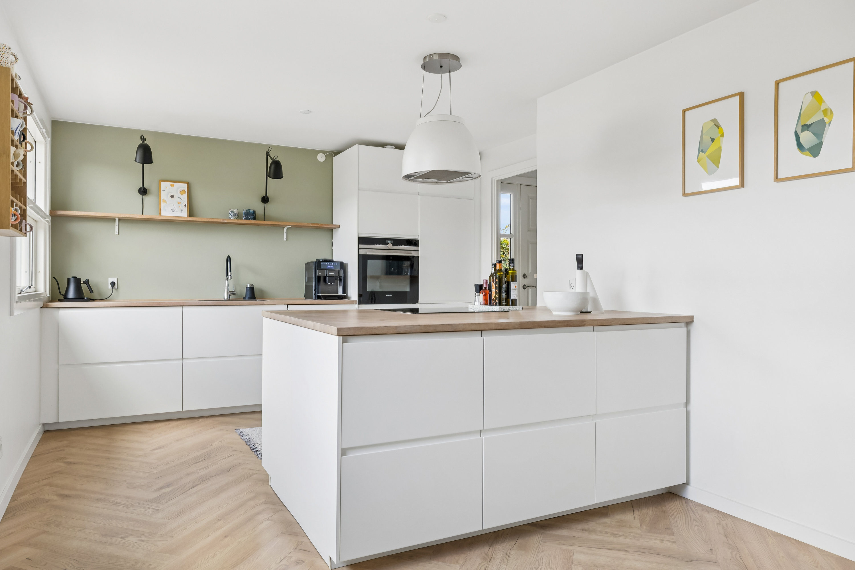 Fremhævet køkken billede i fuldskærmstilstand. Billede af Lykkegårdsvej 29, Snestrup, 5210 Odense NV