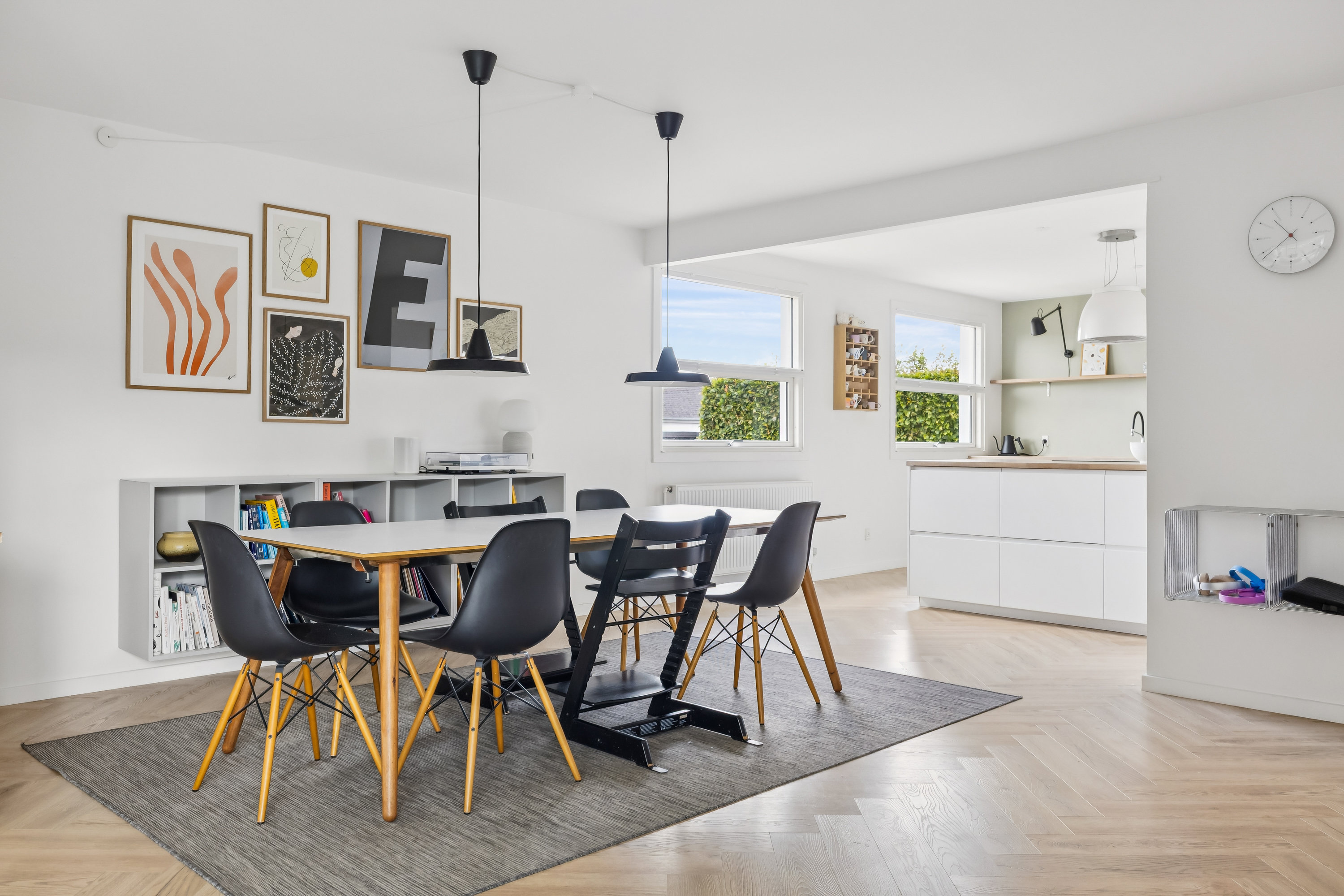 Fremhævet stue billede i fuldskærmstilstand. Billede af Lykkegårdsvej 29, Snestrup, 5210 Odense NV