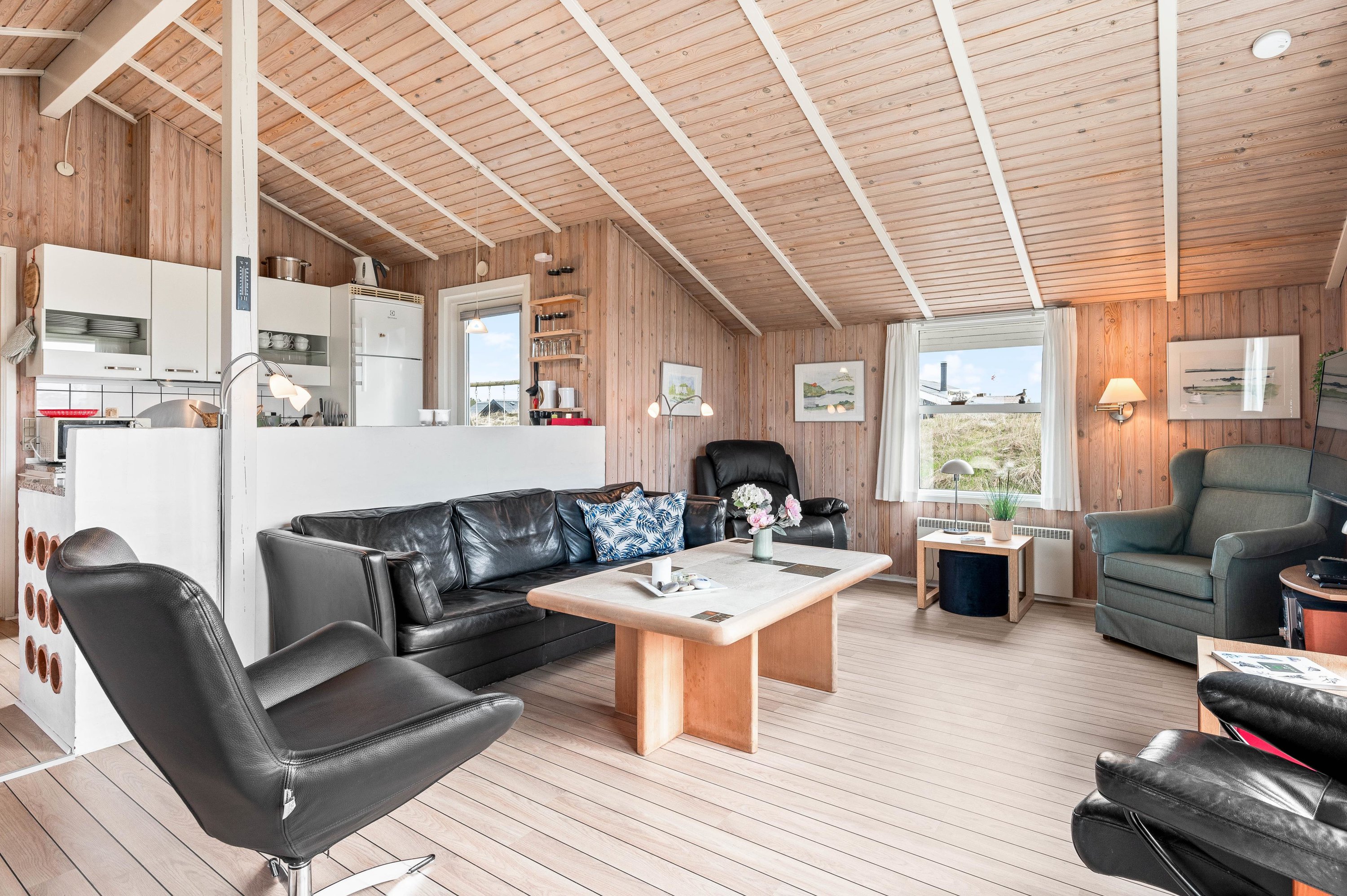 Fremhævet  billede i fuldskærmstilstand. Billede af Arvidvej 150, Bjerregaard, 6960 Hvide Sande