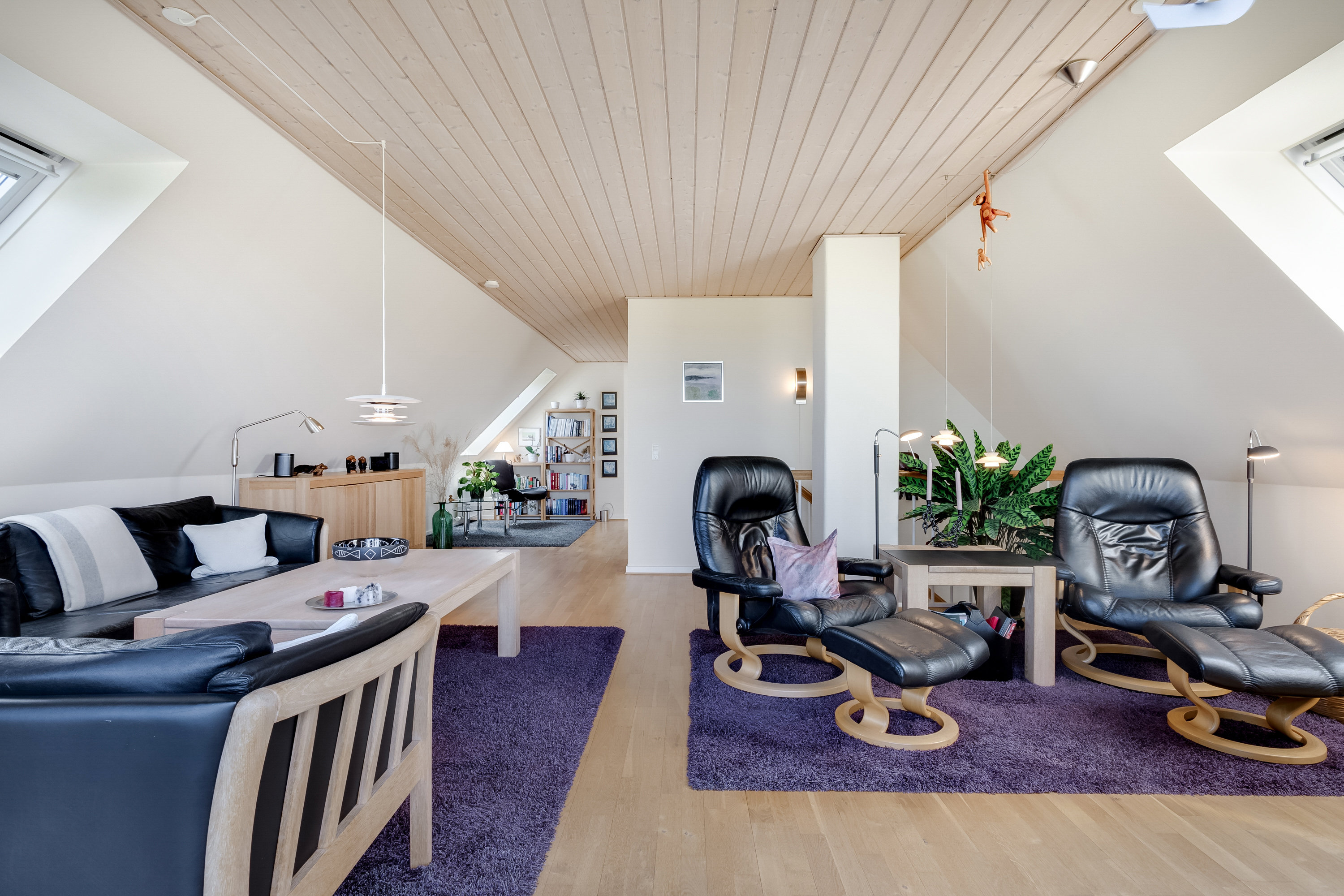 Fremhævet stue billede i fuldskærmstilstand. Billede af Oslovej 45, 5400 Bogense