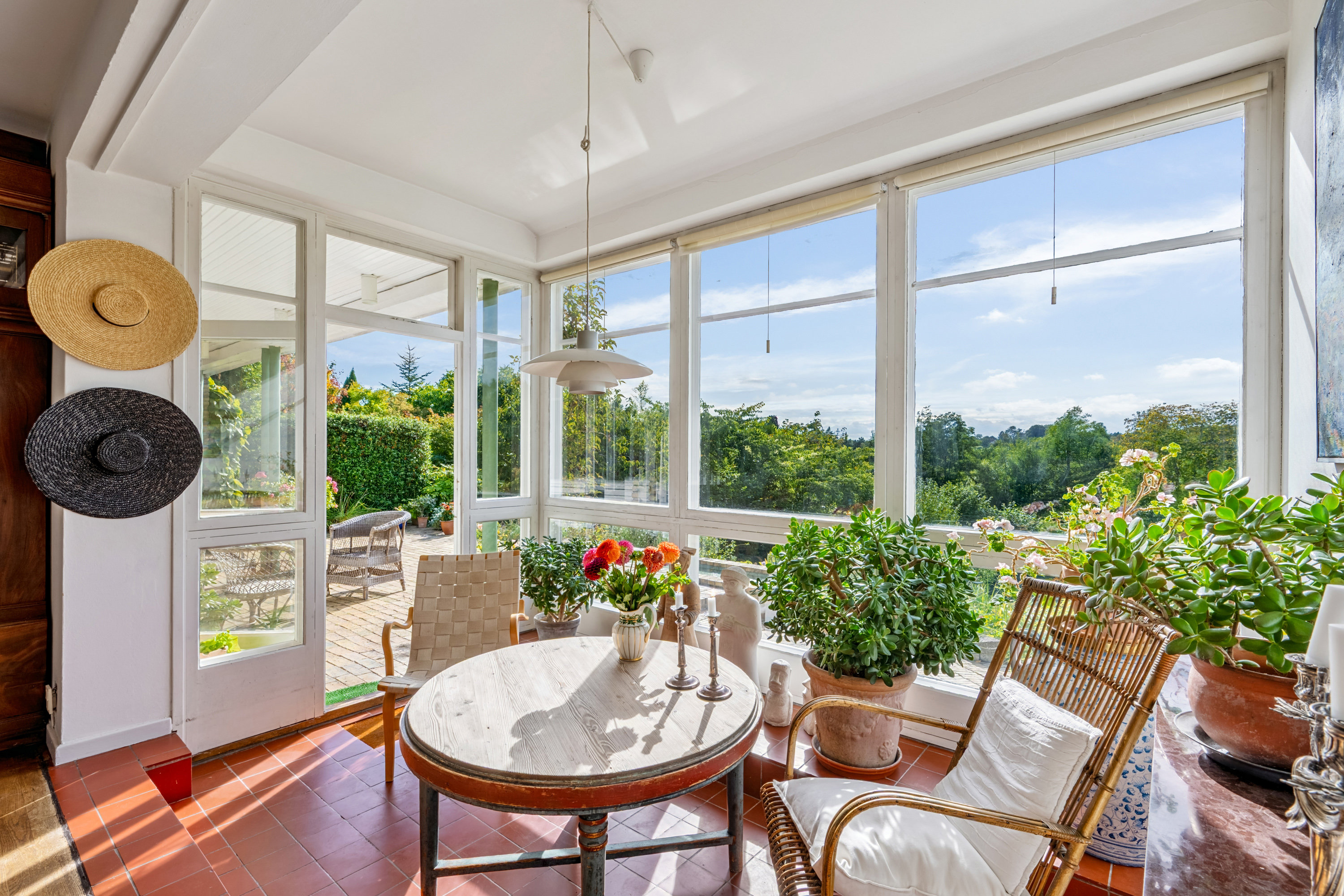 Fremhævet stue billede i fuldskærmstilstand. Billede af Skovvej 57, 2820 Gentofte