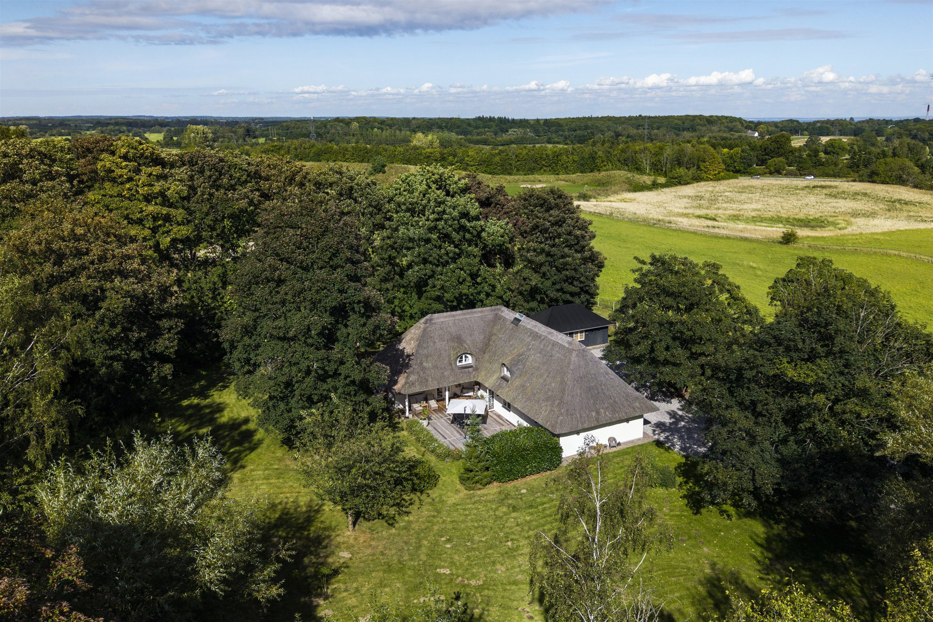 Fremhævet andet billede i fuldskærmstilstand. Billede af Stumpedyssevej 2, 2970 Hørsholm