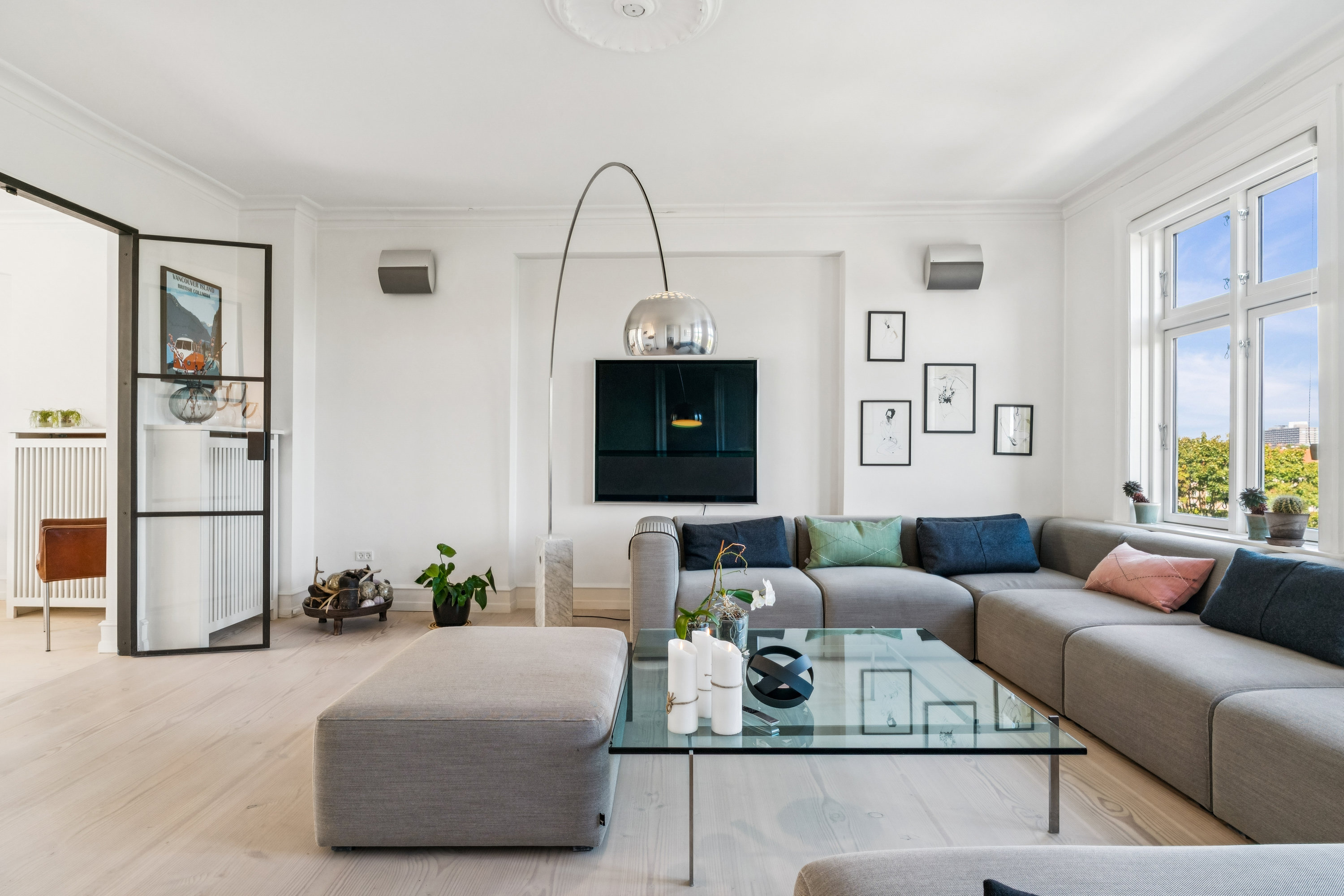 Fremhævet stue billede i fuldskærmstilstand. Billede af Gothersgade 95, 4. tv., 1123 København K