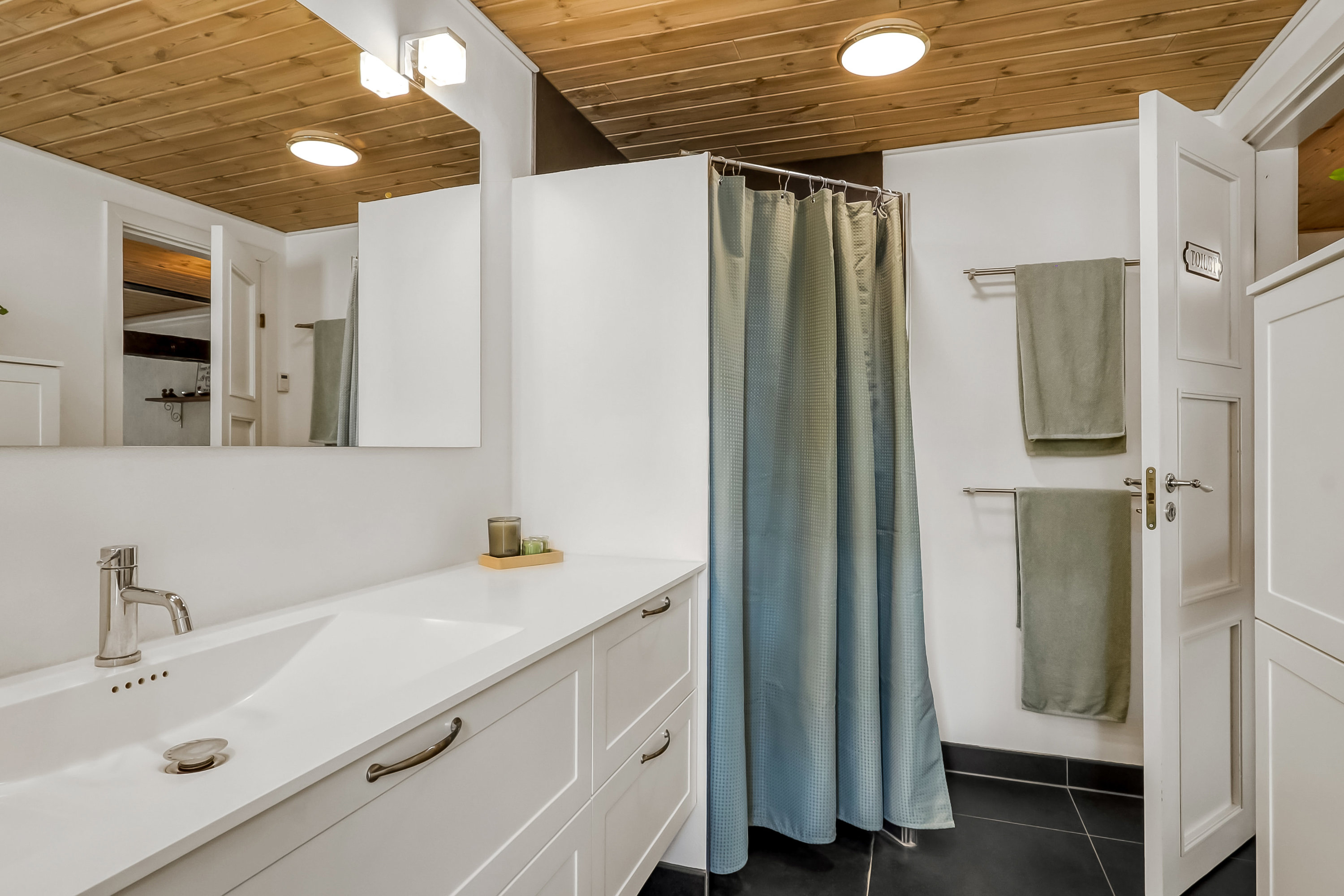 Fremhævet badeværelse billede i fuldskærmstilstand. Billede af Strandgade 47, Tåsinge, 5700 Svendborg