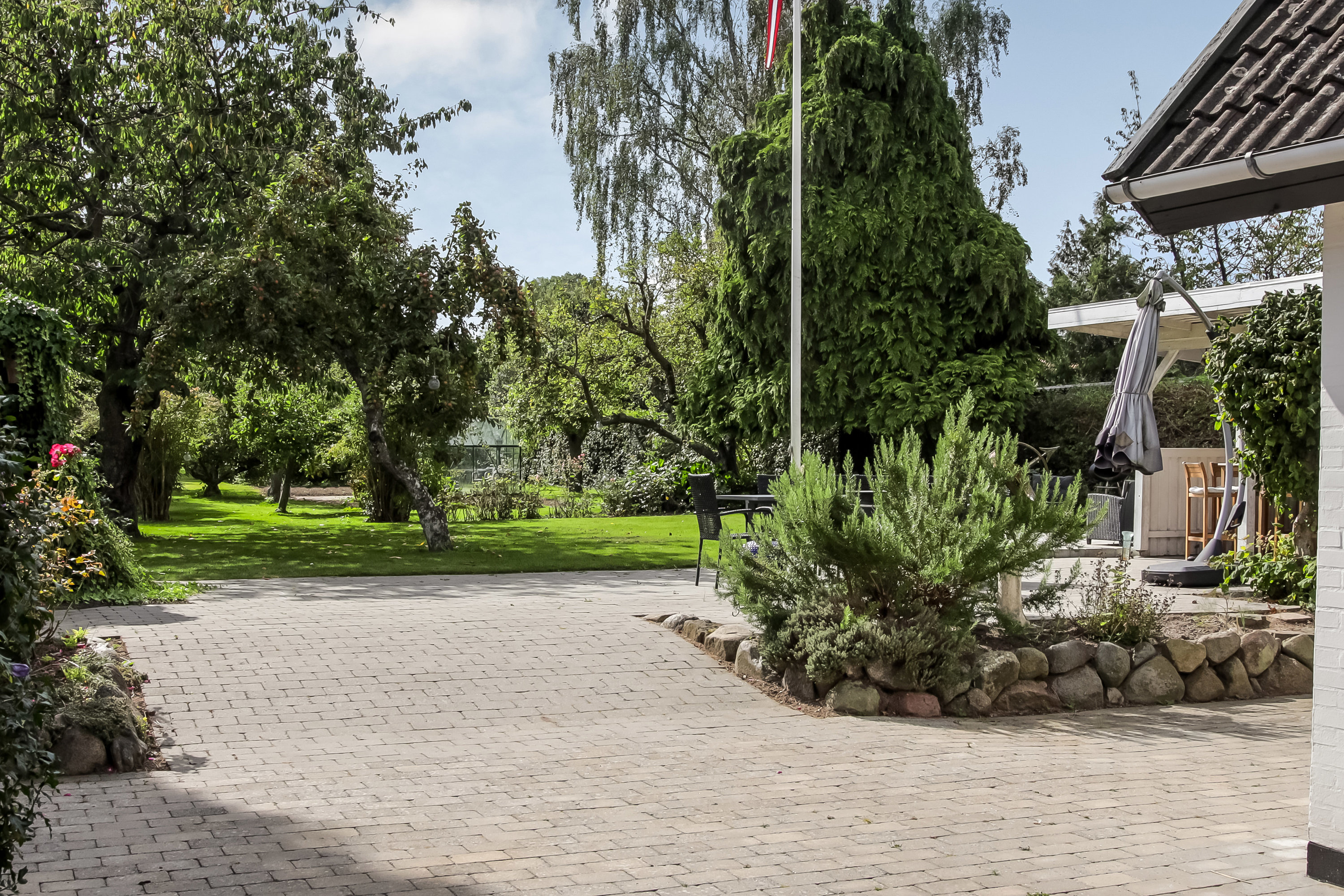 Fremhævet have billede i fuldskærmstilstand. Billede af Strandgade 47, Tåsinge, 5700 Svendborg