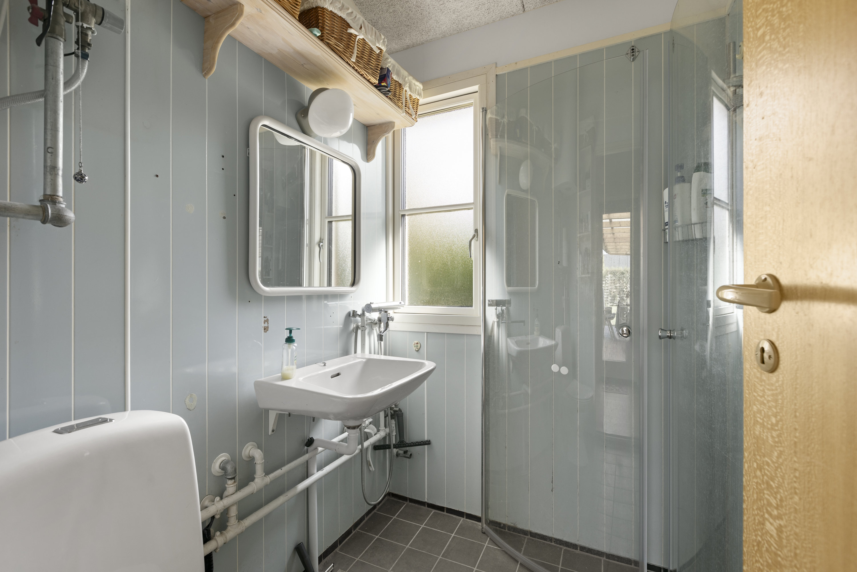 Fremhævet badeværelse billede i fuldskærmstilstand. Billede af Sortmejsevej 24, Ll Kongsmark, 4200 Slagelse