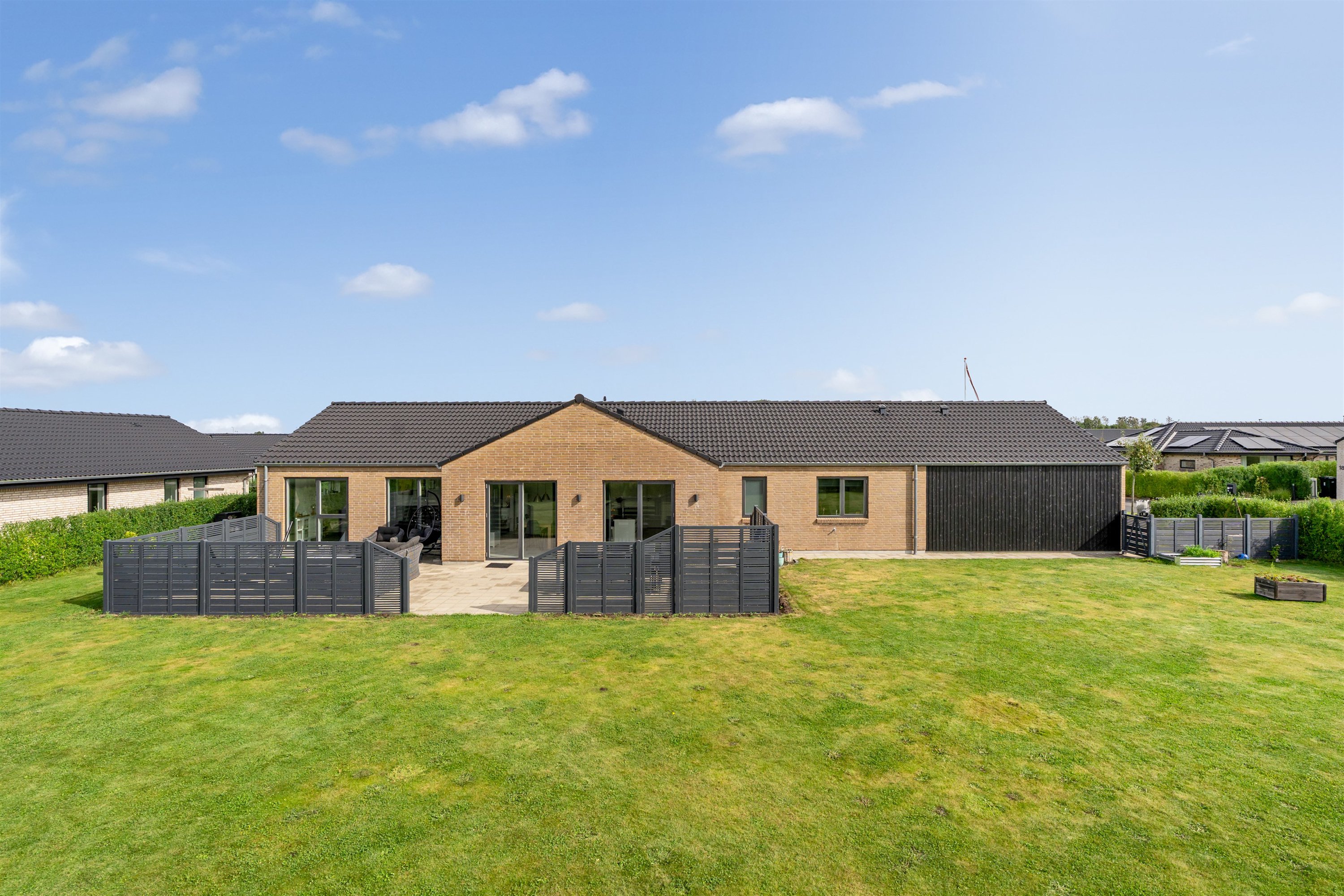 Fremhævet ejendommen billede i fuldskærmstilstand. Billede af Tusindbenet 4, 7190 Billund