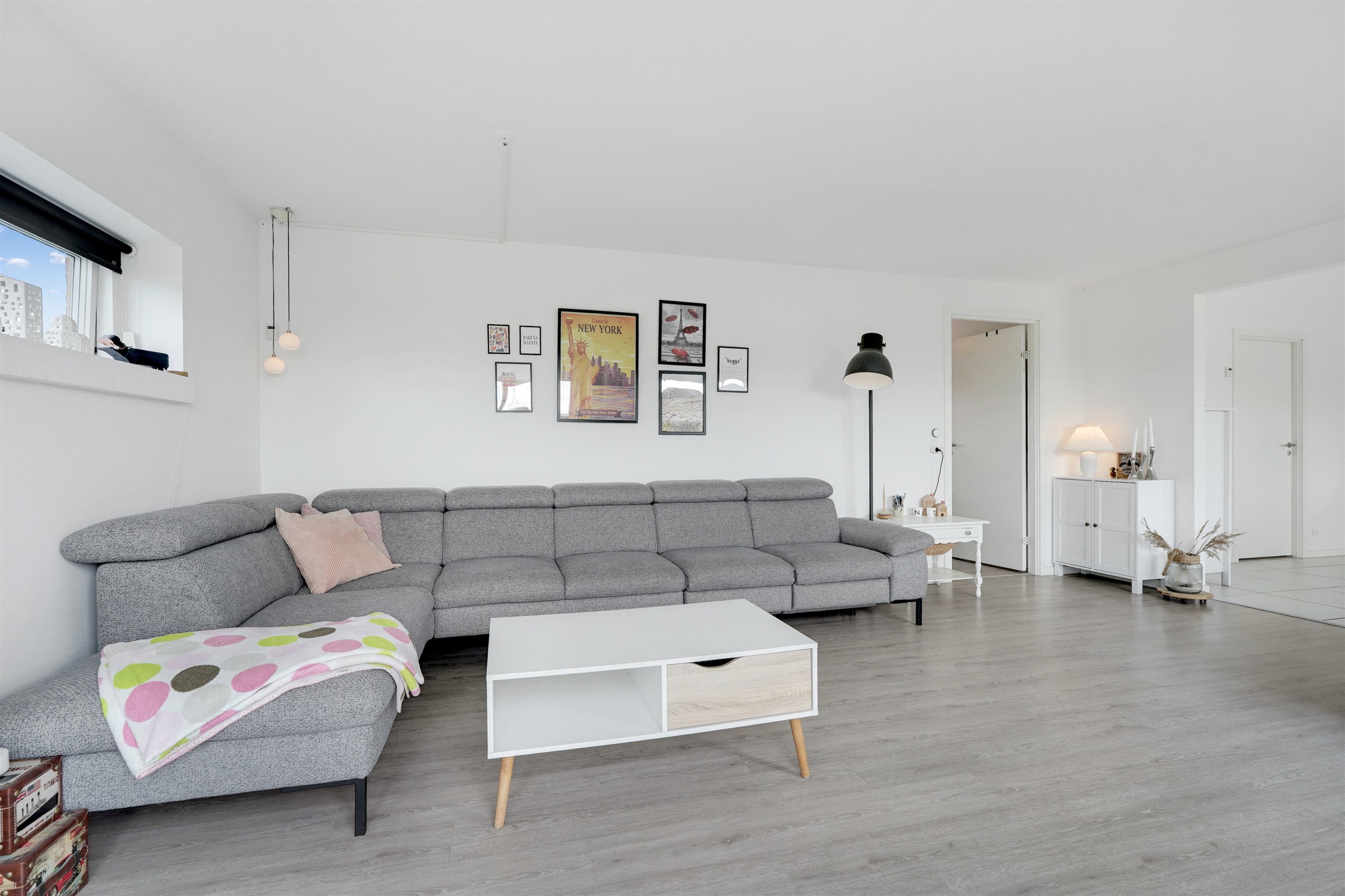 Fremhævet stue billede i fuldskærmstilstand. Billede af Tusindbenet 4, 7190 Billund