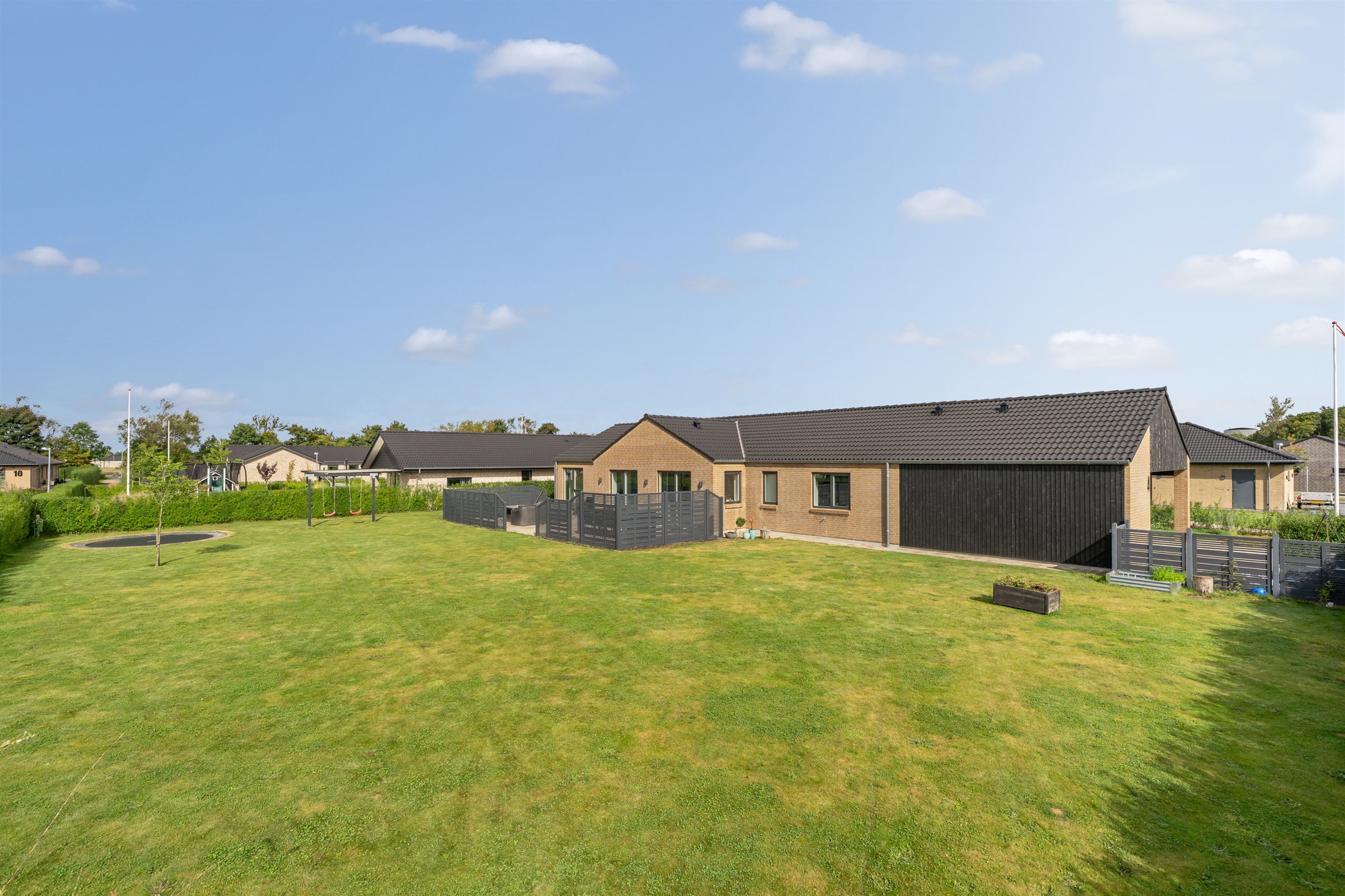 Fremhævet ejendommen billede i fuldskærmstilstand. Billede af Tusindbenet 4, 7190 Billund