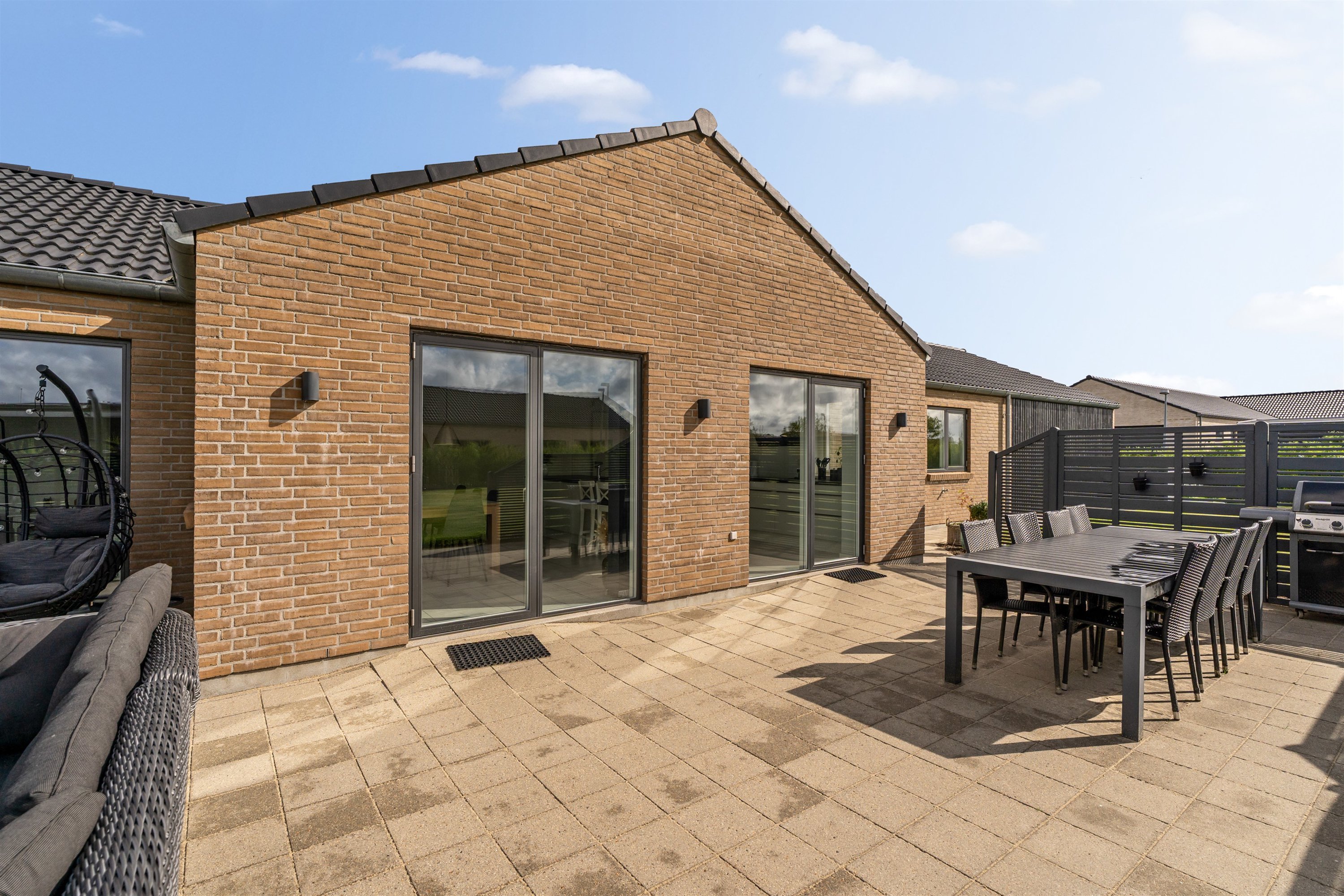 Fremhævet terrasse billede i fuldskærmstilstand. Billede af Tusindbenet 4, 7190 Billund