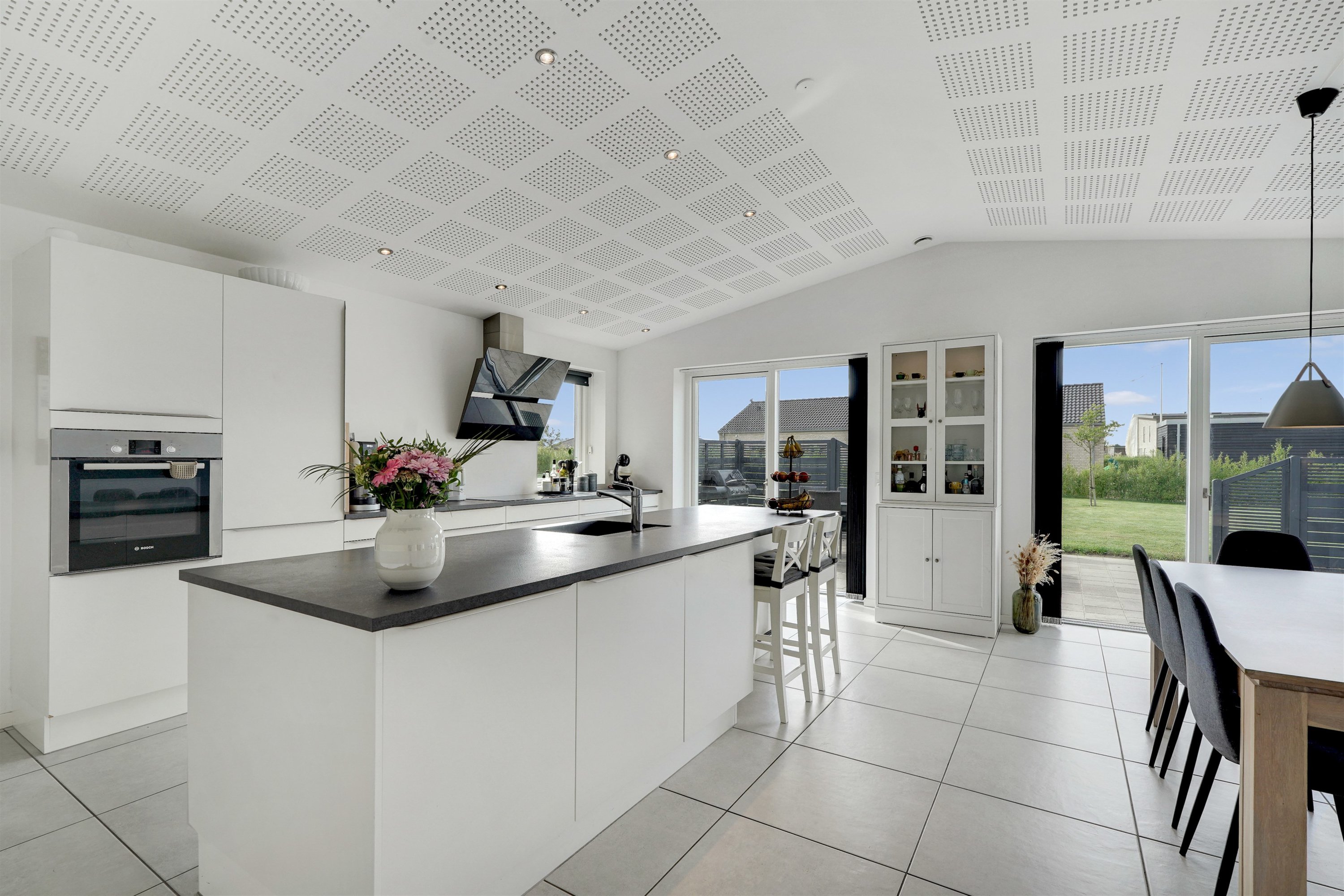 Miniaturebillede 2: køkken. Billede af Tusindbenet 4, 7190 Billund