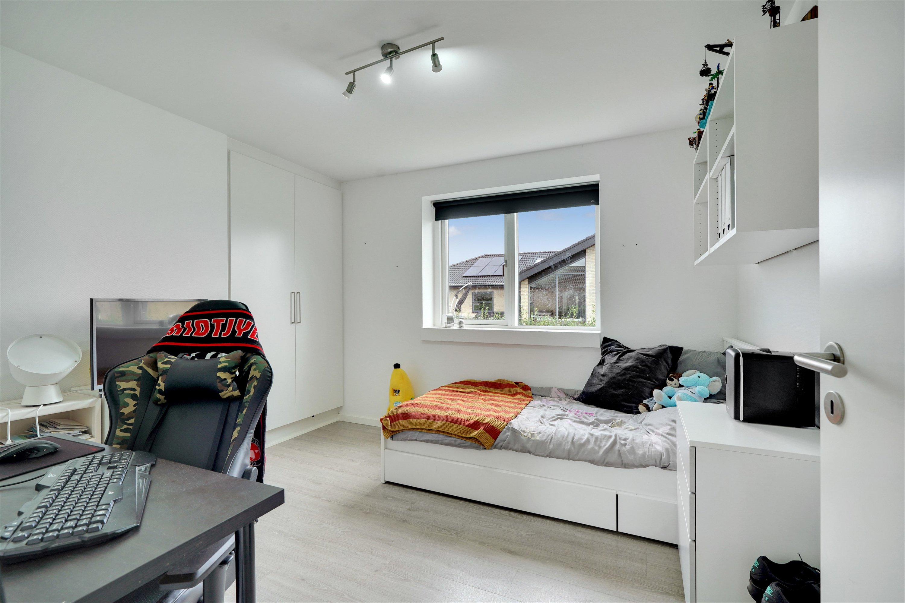 Fremhævet værelse billede i fuldskærmstilstand. Billede af Tusindbenet 4, 7190 Billund