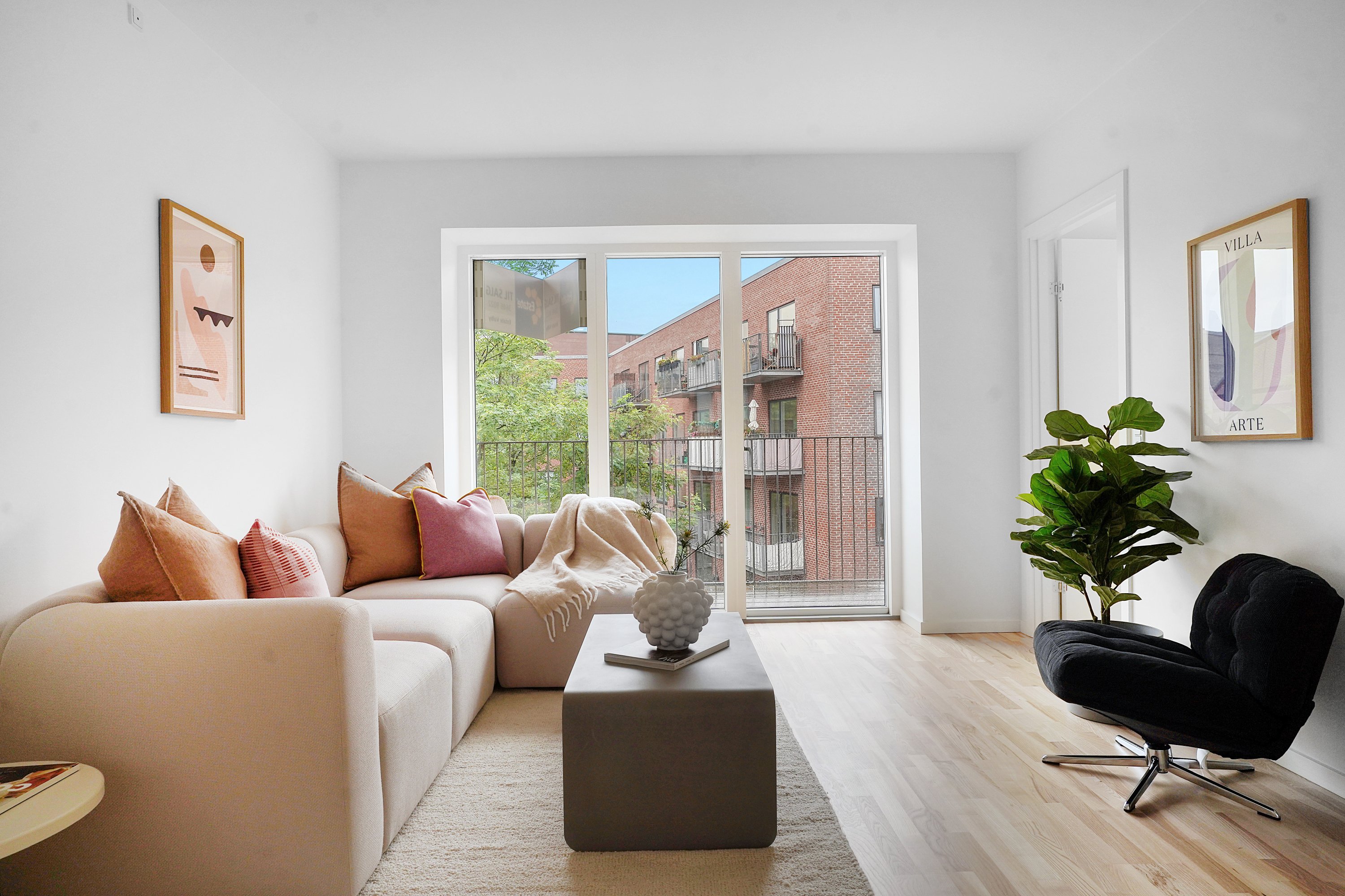 Miniaturebillede 1: stue. Billede af Tove Maës Vej 2, 2. tv., 2500 Valby