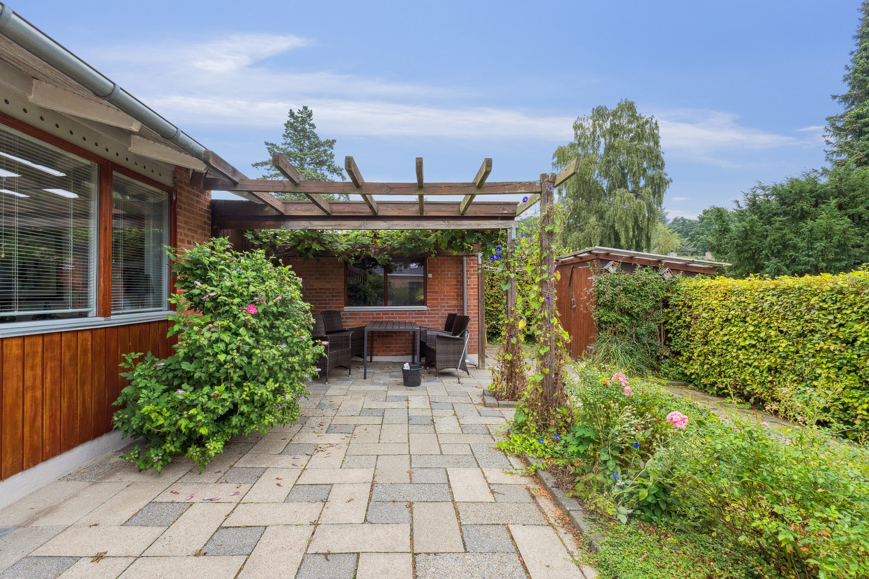 Fremhævet overdækket terrasse billede i fuldskærmstilstand. Billede af Skodsborgvej 380, 2850 Nærum