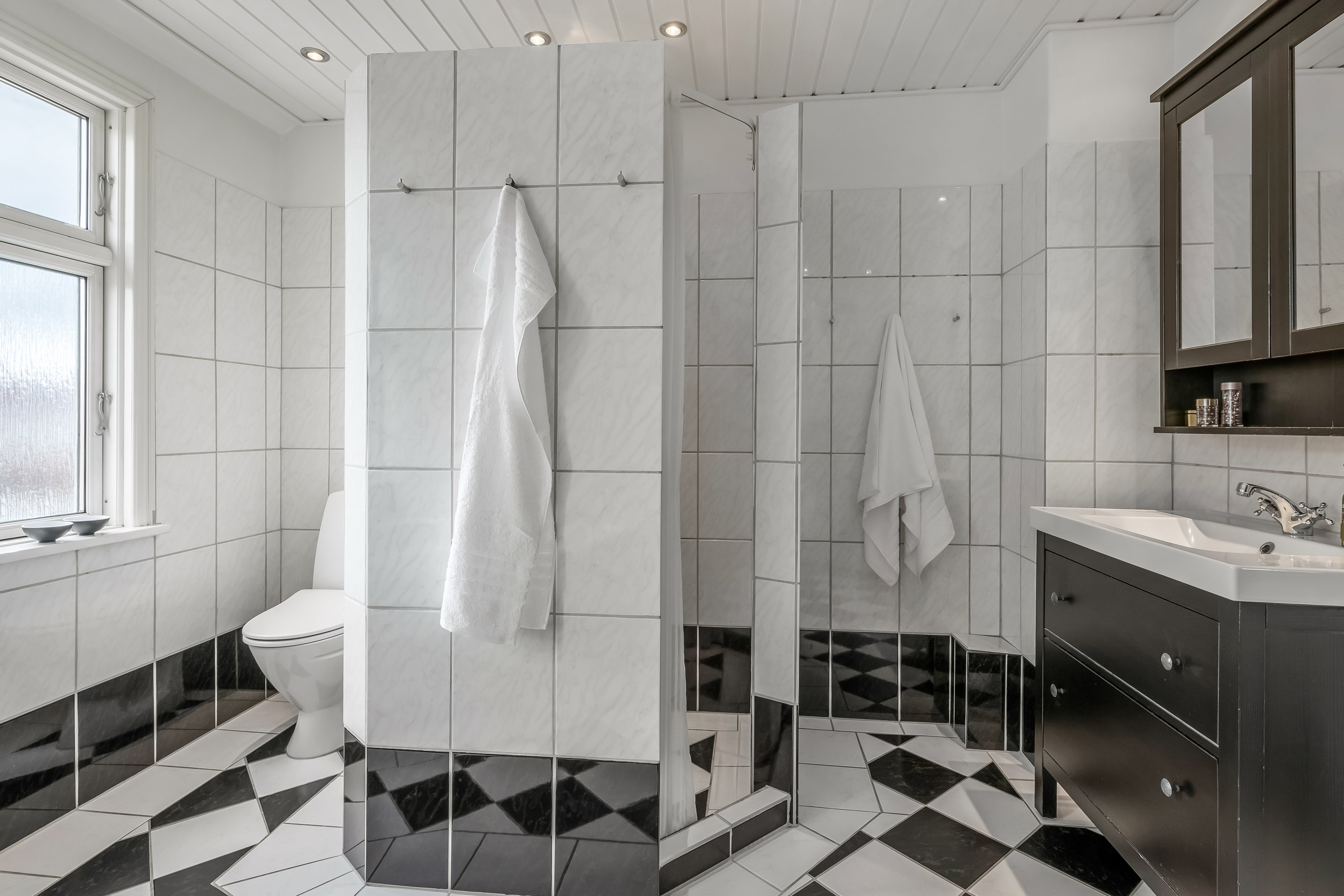 Fremhævet badeværelse billede i fuldskærmstilstand. Billede af Fredericiagade 3, 7500 Holstebro