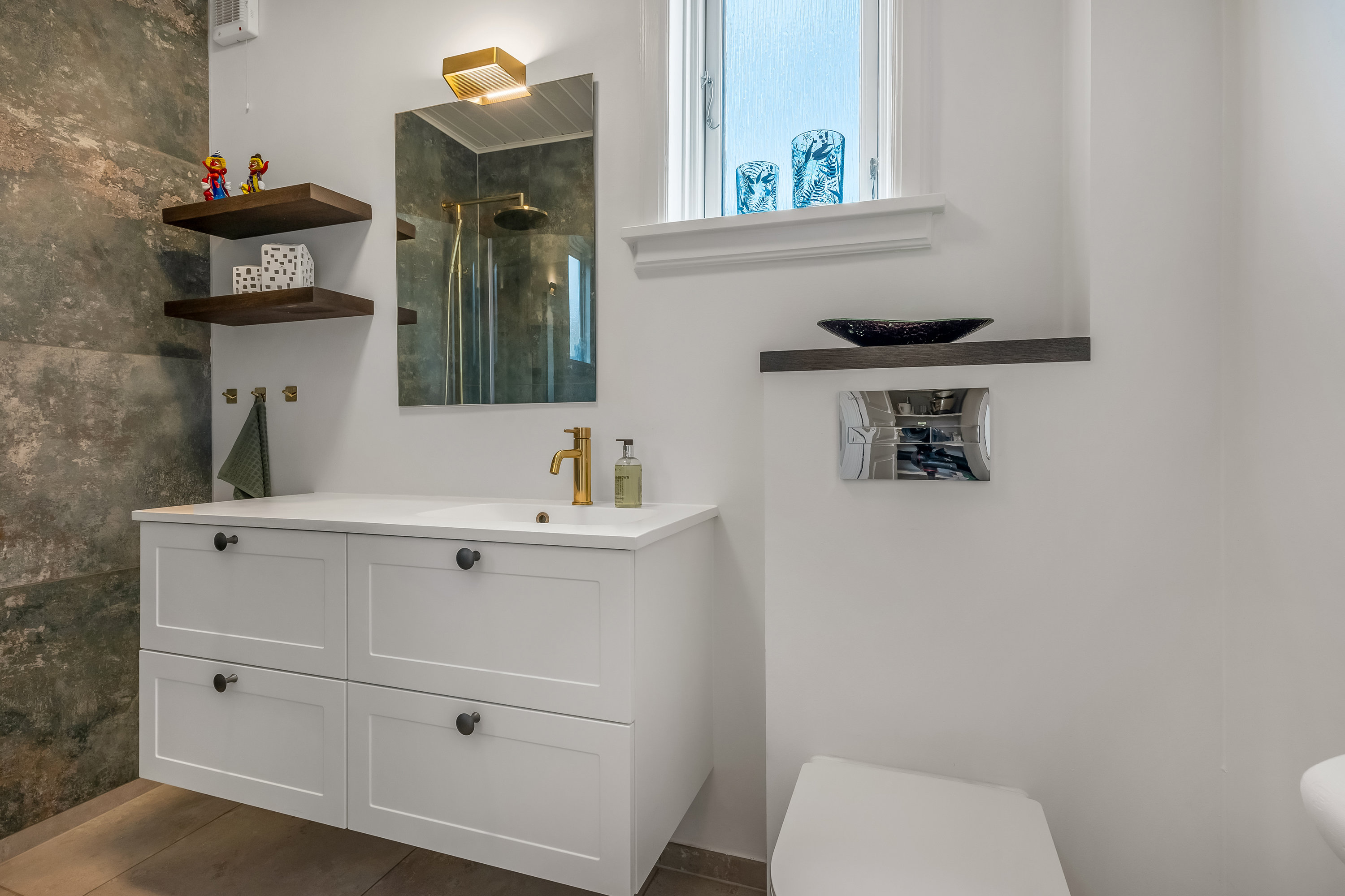 Fremhævet badeværelse billede i fuldskærmstilstand. Billede af Fredericiagade 3, 7500 Holstebro