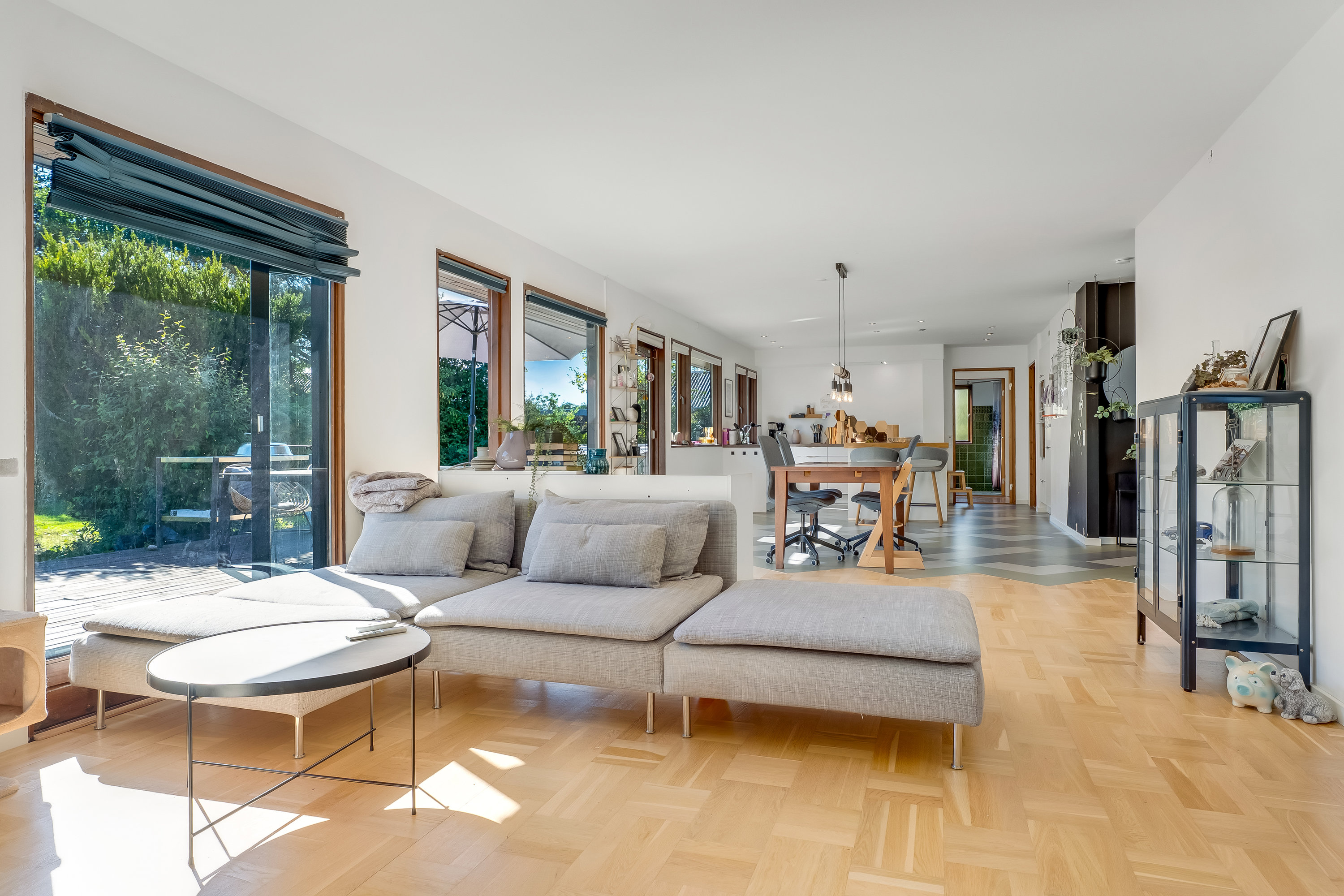 Fremhævet stue billede i fuldskærmstilstand. Billede af Krummingen 8, Nagelsti, 4800 Nykøbing F