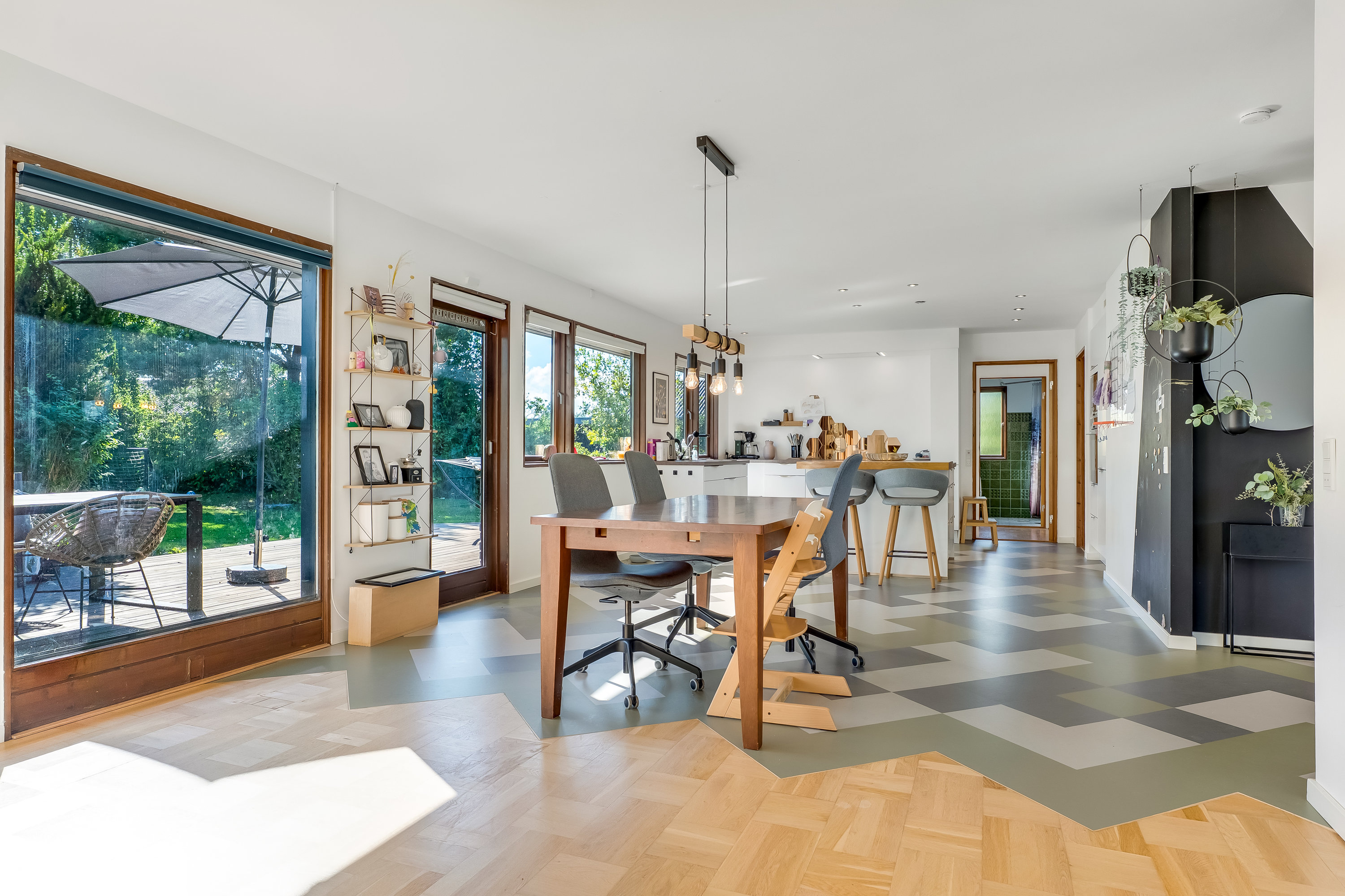 Fremhævet stue billede i fuldskærmstilstand. Billede af Krummingen 8, Nagelsti, 4800 Nykøbing F