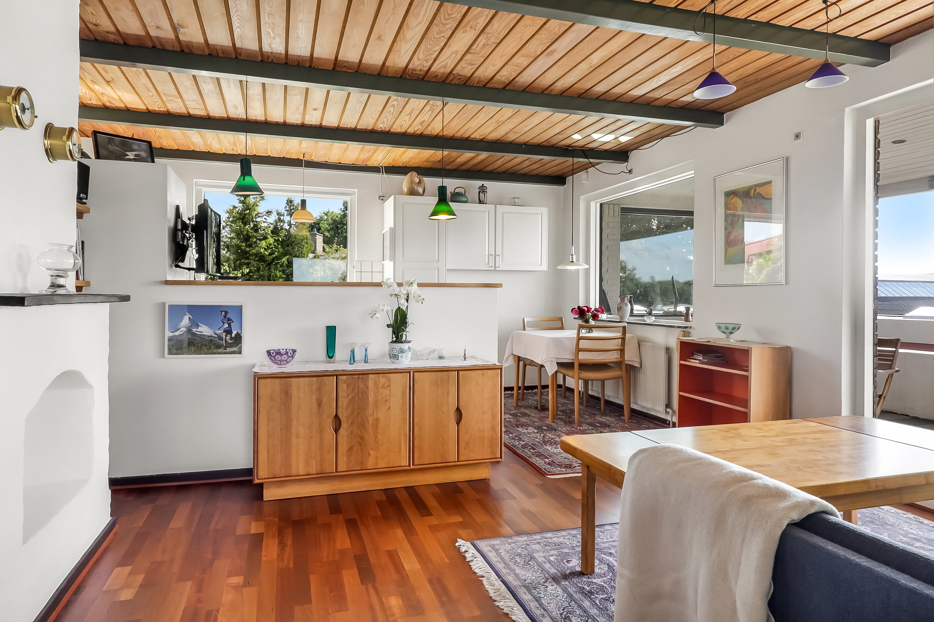 Fremhævet stue billede i fuldskærmstilstand. Billede af Myrehøjvej 37, 5700 Svendborg