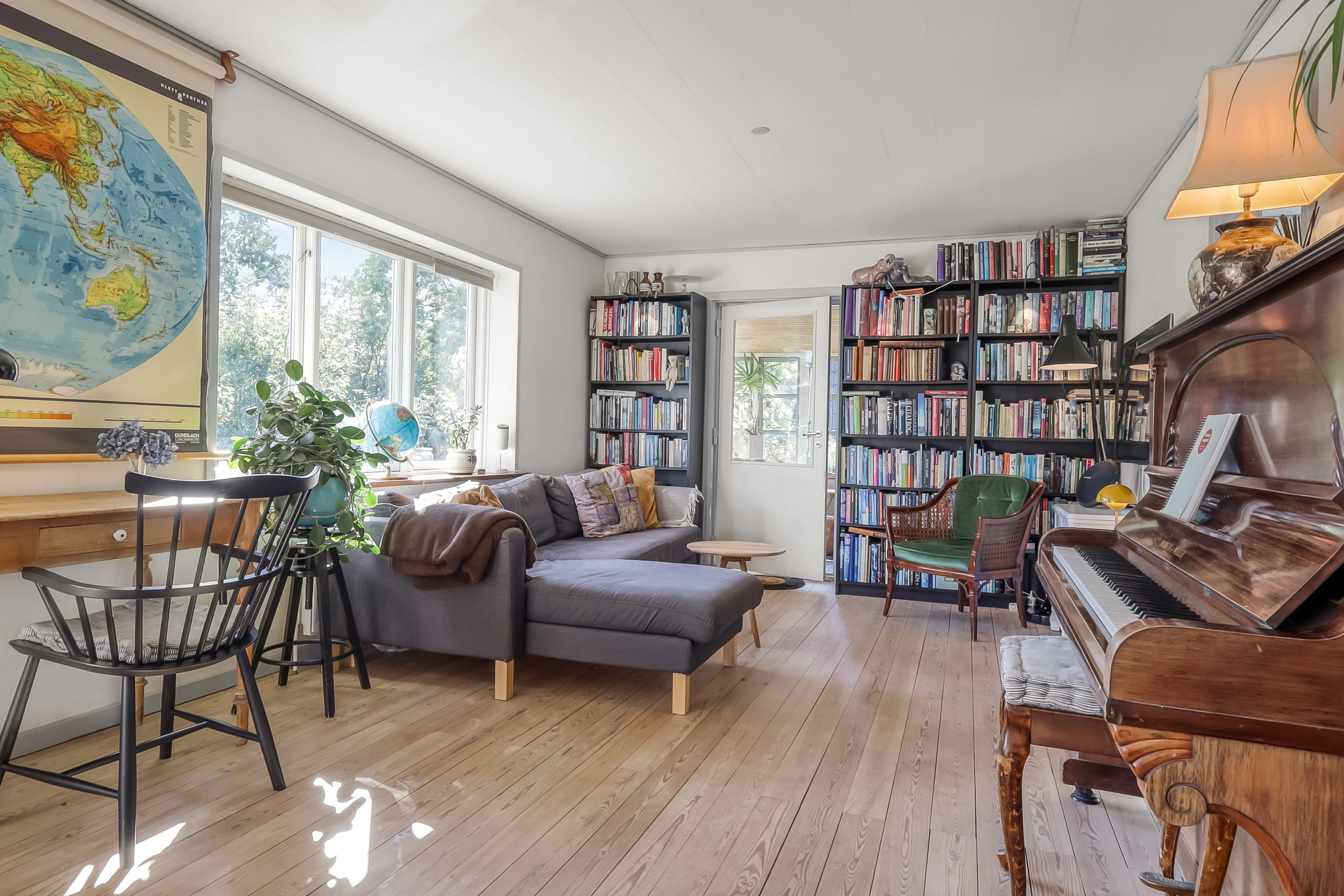 Fremhævet stue billede i fuldskærmstilstand. Billede af Åbyvejen 4, 5881 Skårup Fyn