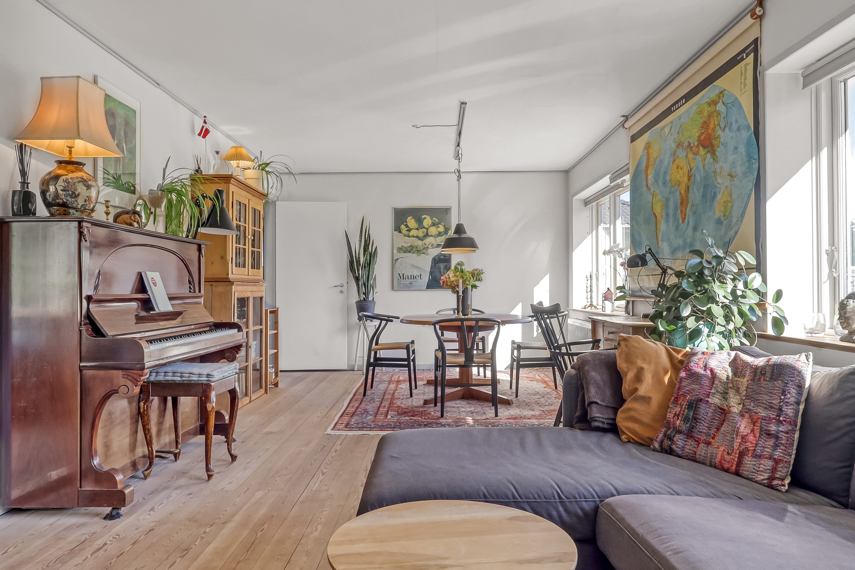 Fremhævet stue billede i fuldskærmstilstand. Billede af Åbyvejen 4, 5881 Skårup Fyn