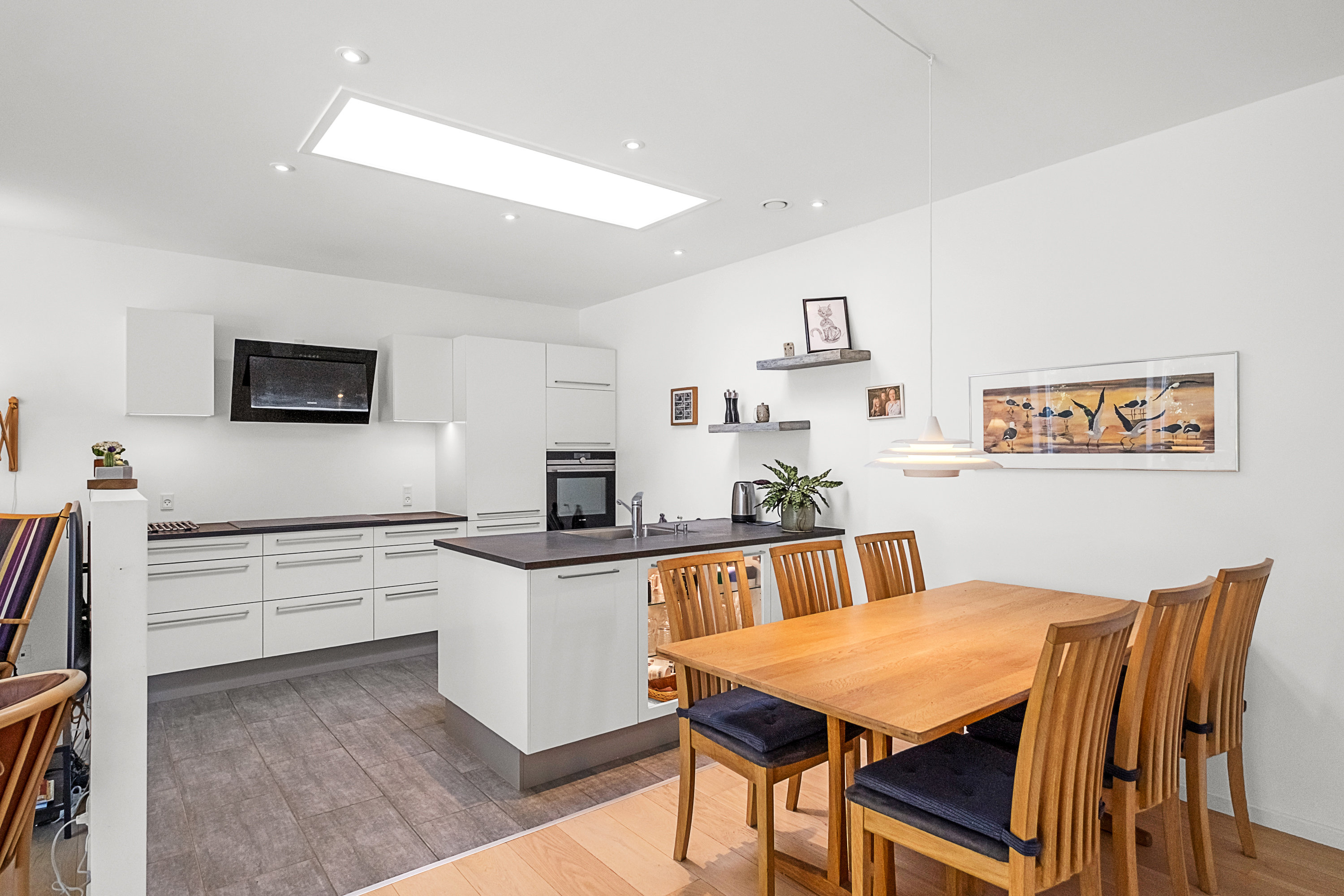 Miniaturebillede 2: køkken alrum. Billede af Hjortshøjvangen 118, 8530 Hjortshøj