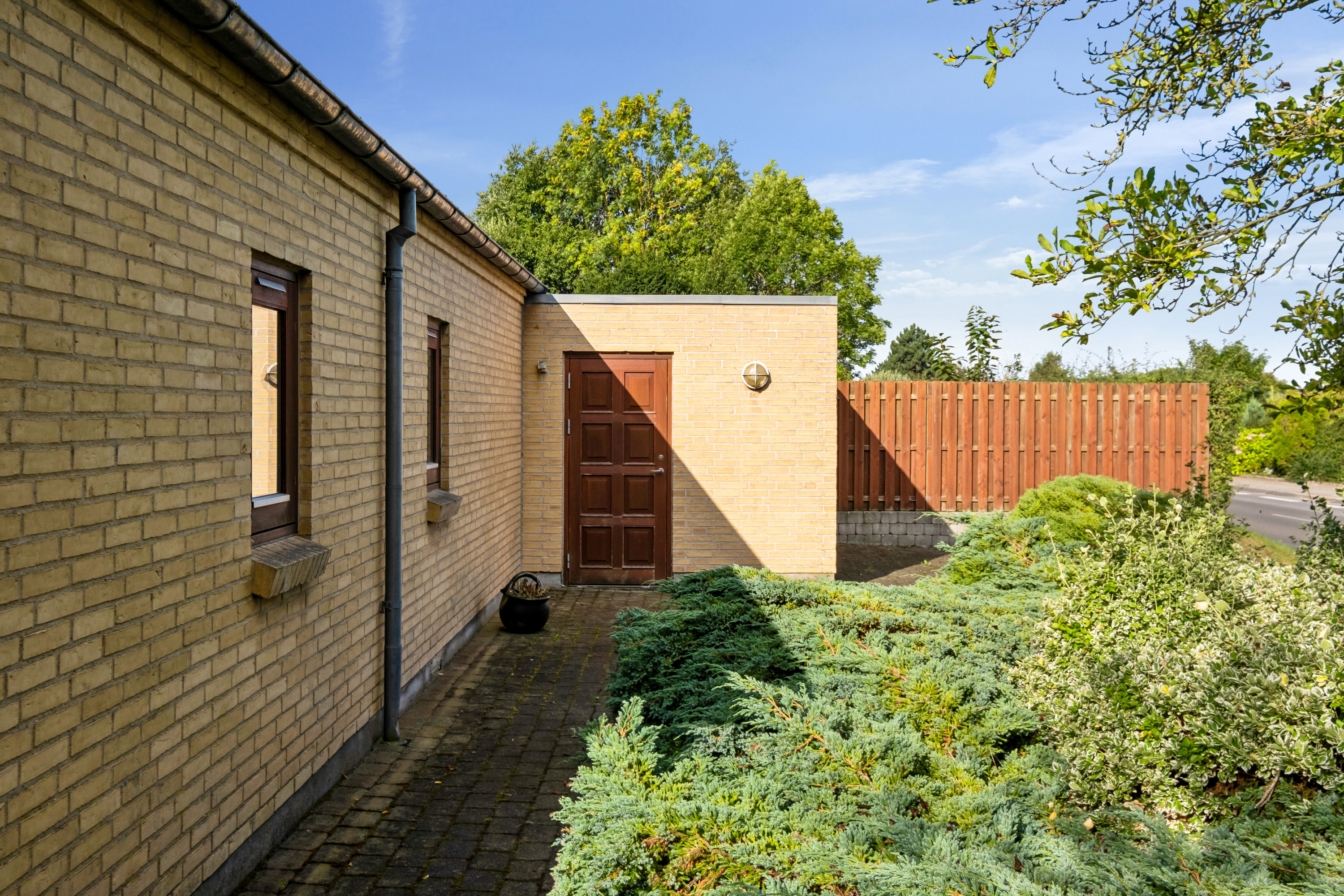 Fremhævet facade billede i fuldskærmstilstand. Billede af Nordrevej 4A, Tyrsted, 8700 Horsens