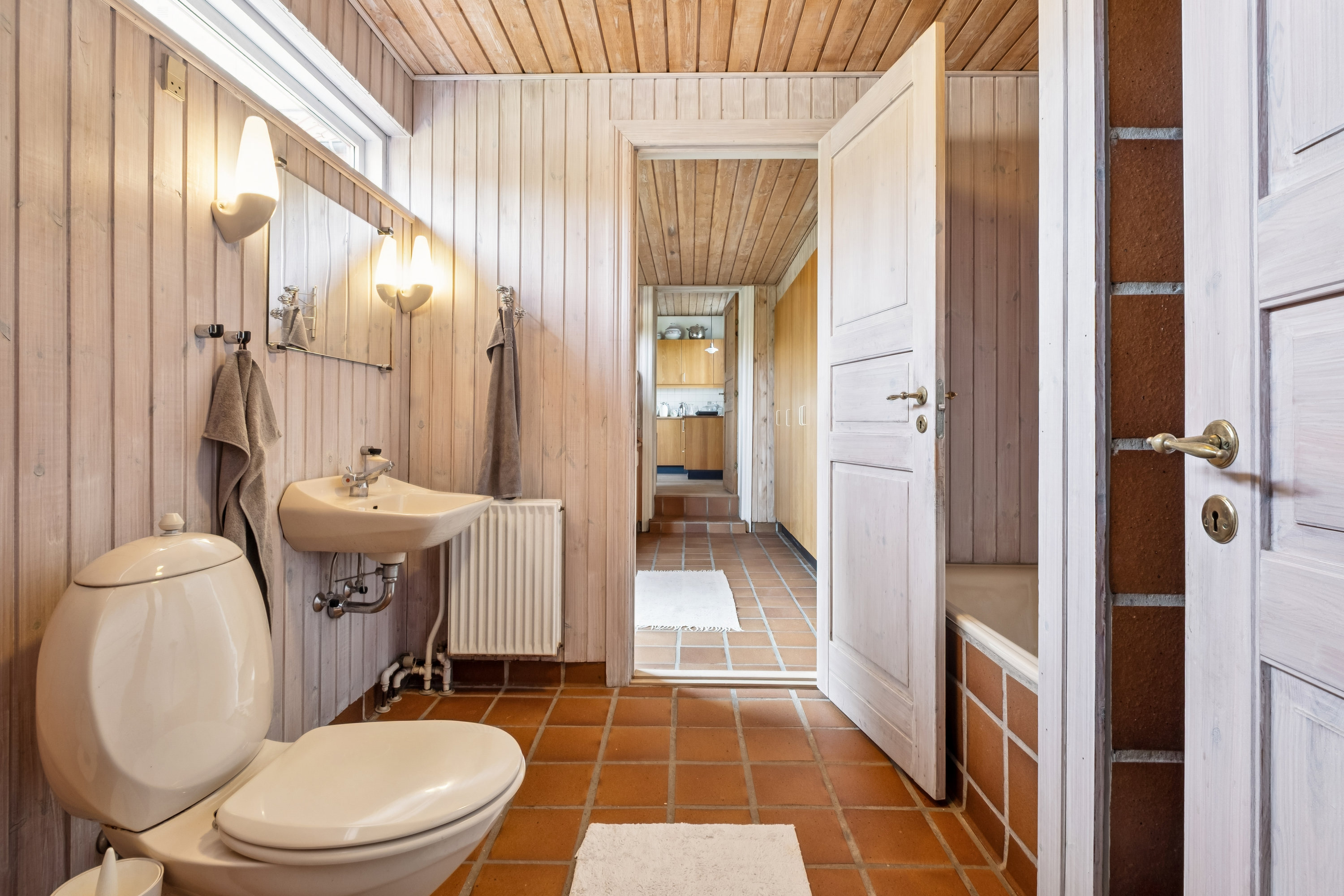 Fremhævet badeværelse billede i fuldskærmstilstand. Billede af Røntoftevej 4, Vrønding, 8700 Horsens