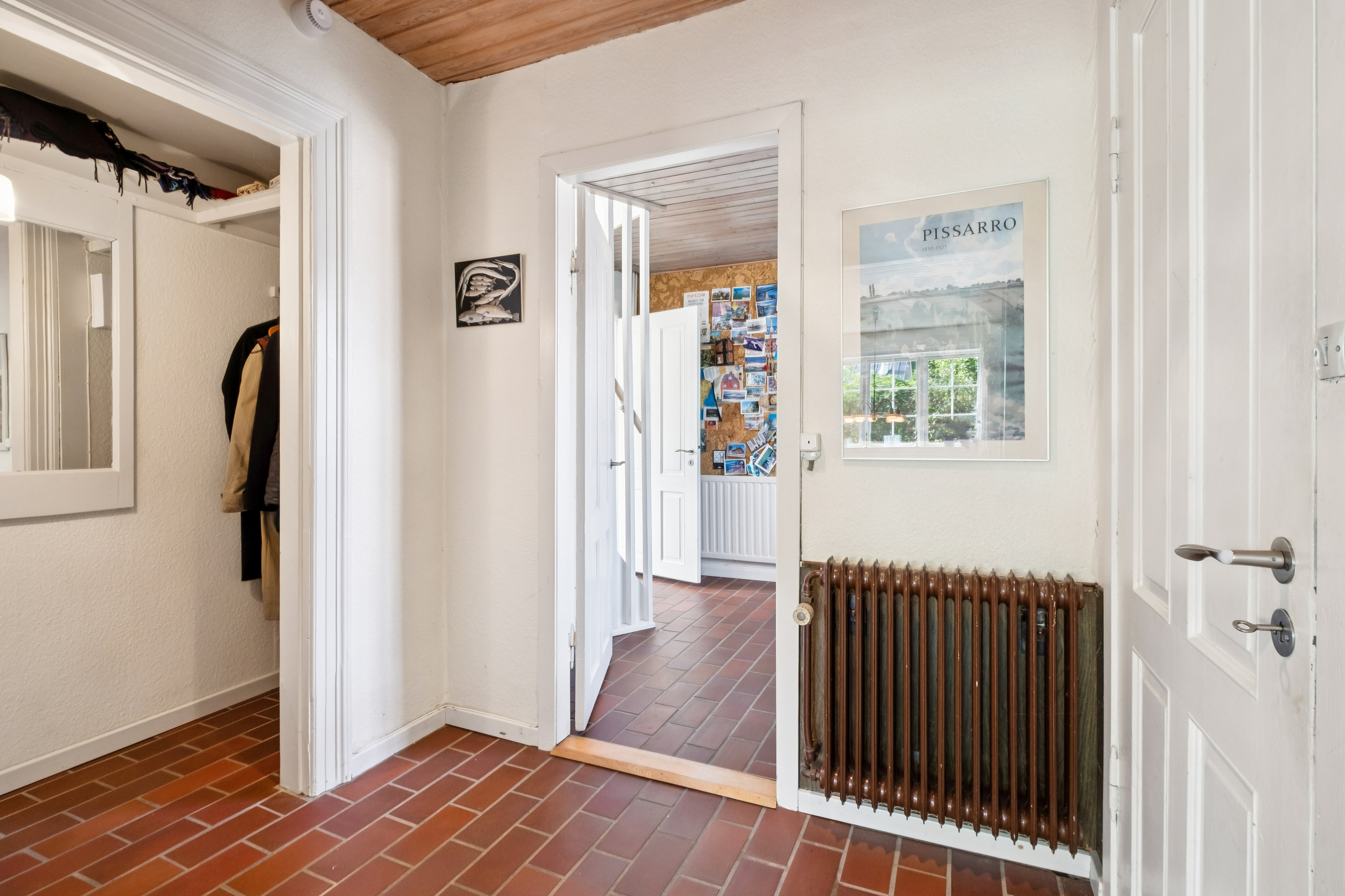 Fremhævet entre billede i fuldskærmstilstand. Billede af Røntoftevej 4, Vrønding, 8700 Horsens