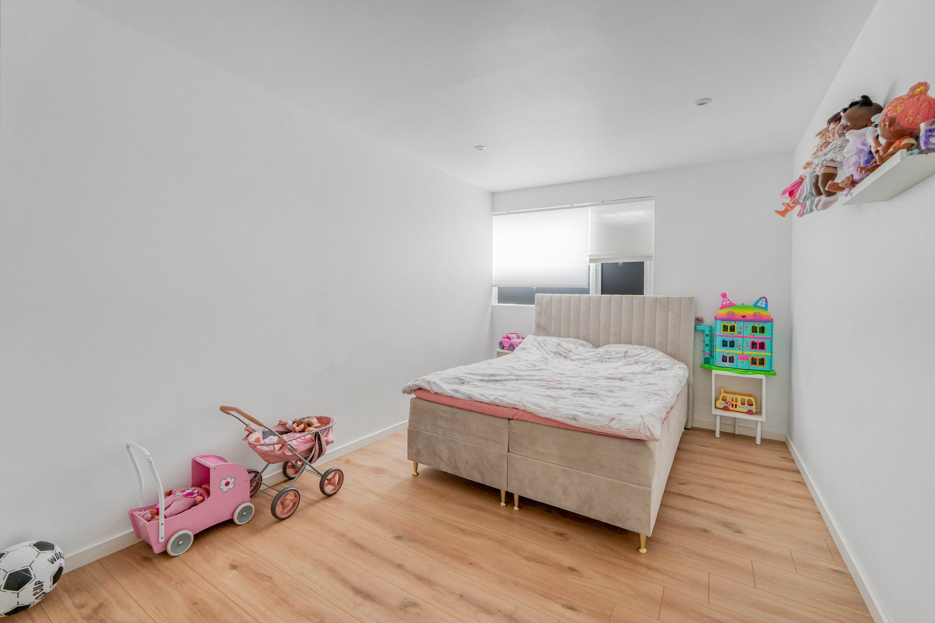 Fremhævet andet billede i fuldskærmstilstand. Billede af Bjørnekær 37, 2760 Måløv