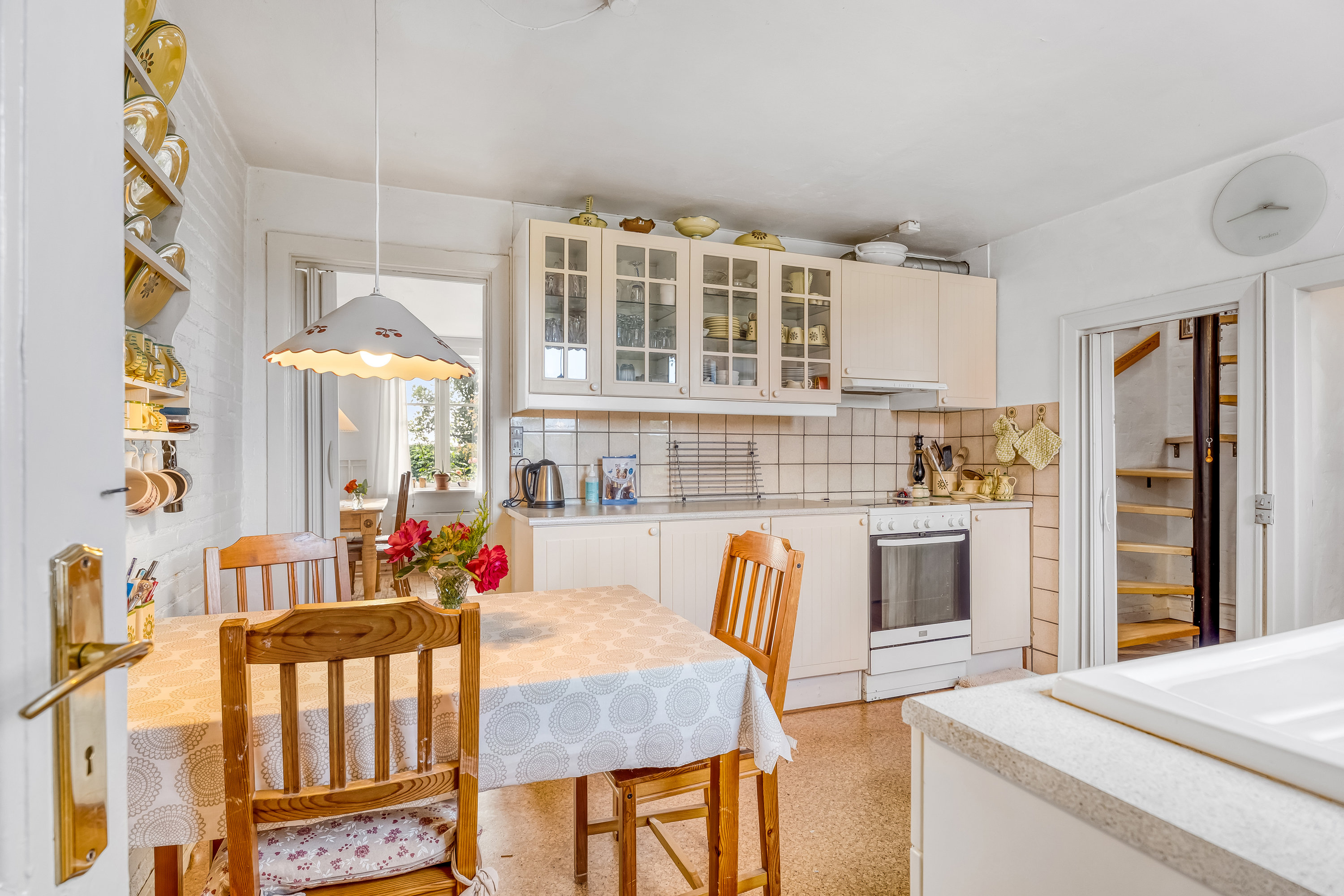 Fremhævet køkken billede i fuldskærmstilstand. Billede af Vensholmvej 20, Købelev, 4900 Nakskov