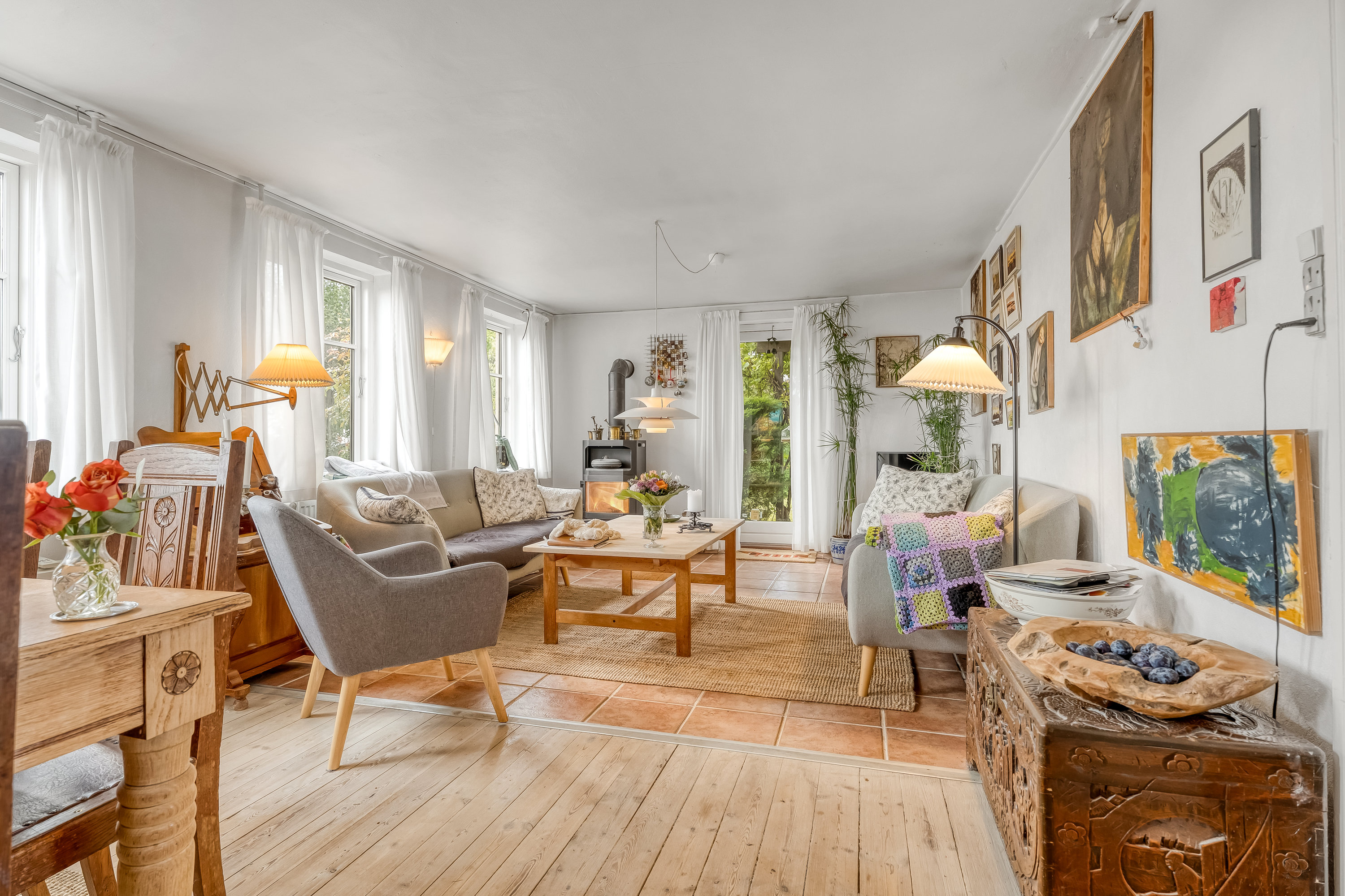 Fremhævet stue billede i fuldskærmstilstand. Billede af Vensholmvej 20, Købelev, 4900 Nakskov