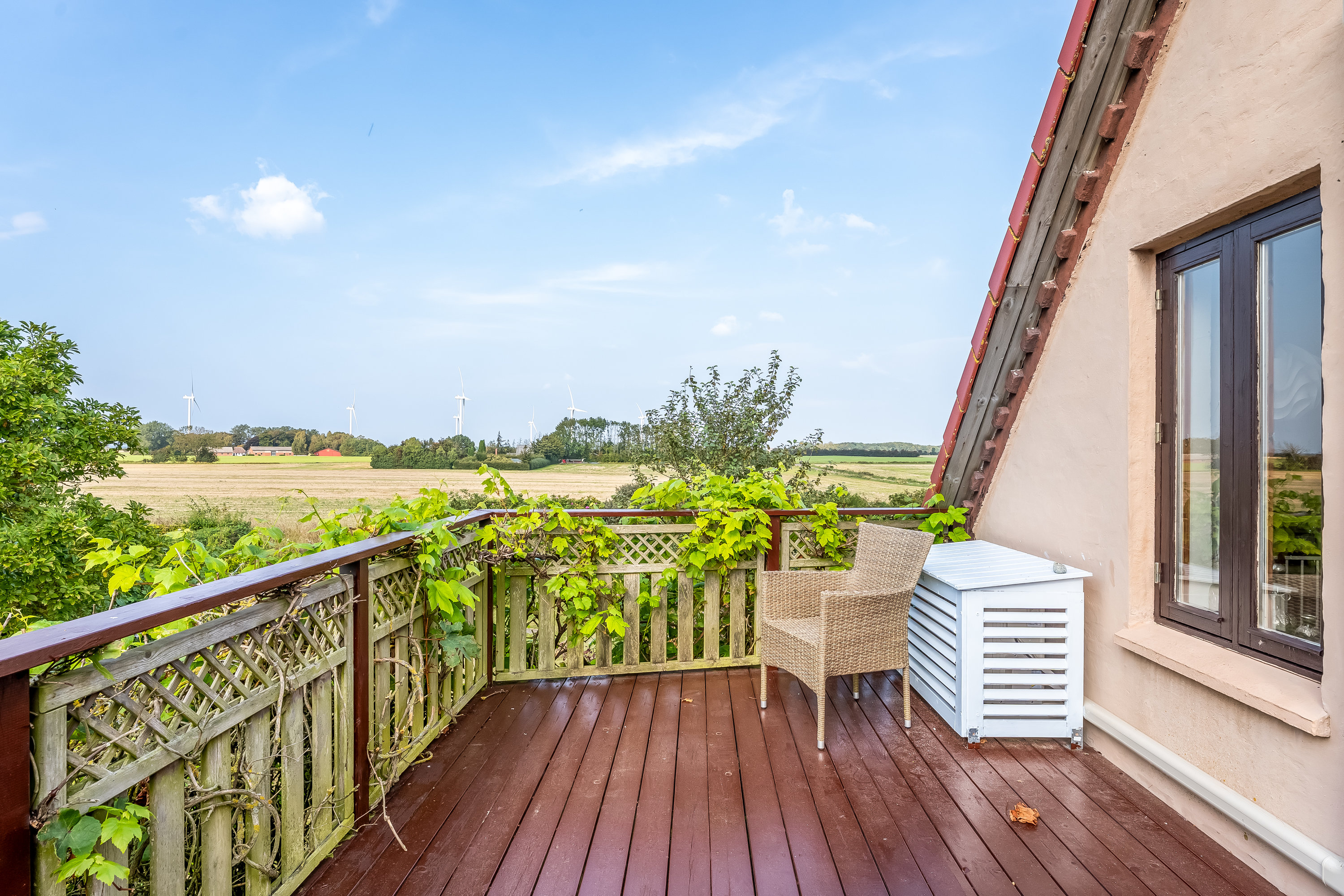 Fremhævet altan billede i fuldskærmstilstand. Billede af Vensholmvej 20, Købelev, 4900 Nakskov