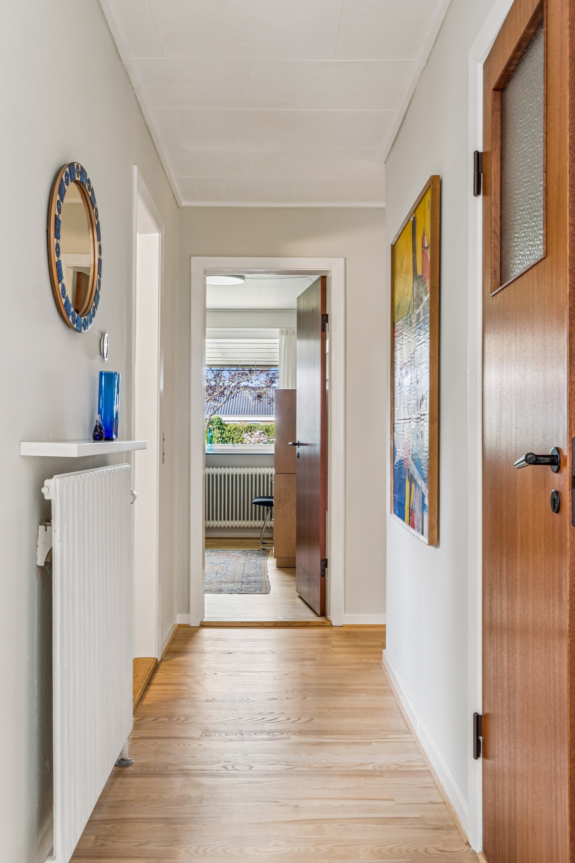 Fremhævet gang billede i fuldskærmstilstand. Billede af Fuglebakken 172, Snestrup, 5210 Odense NV