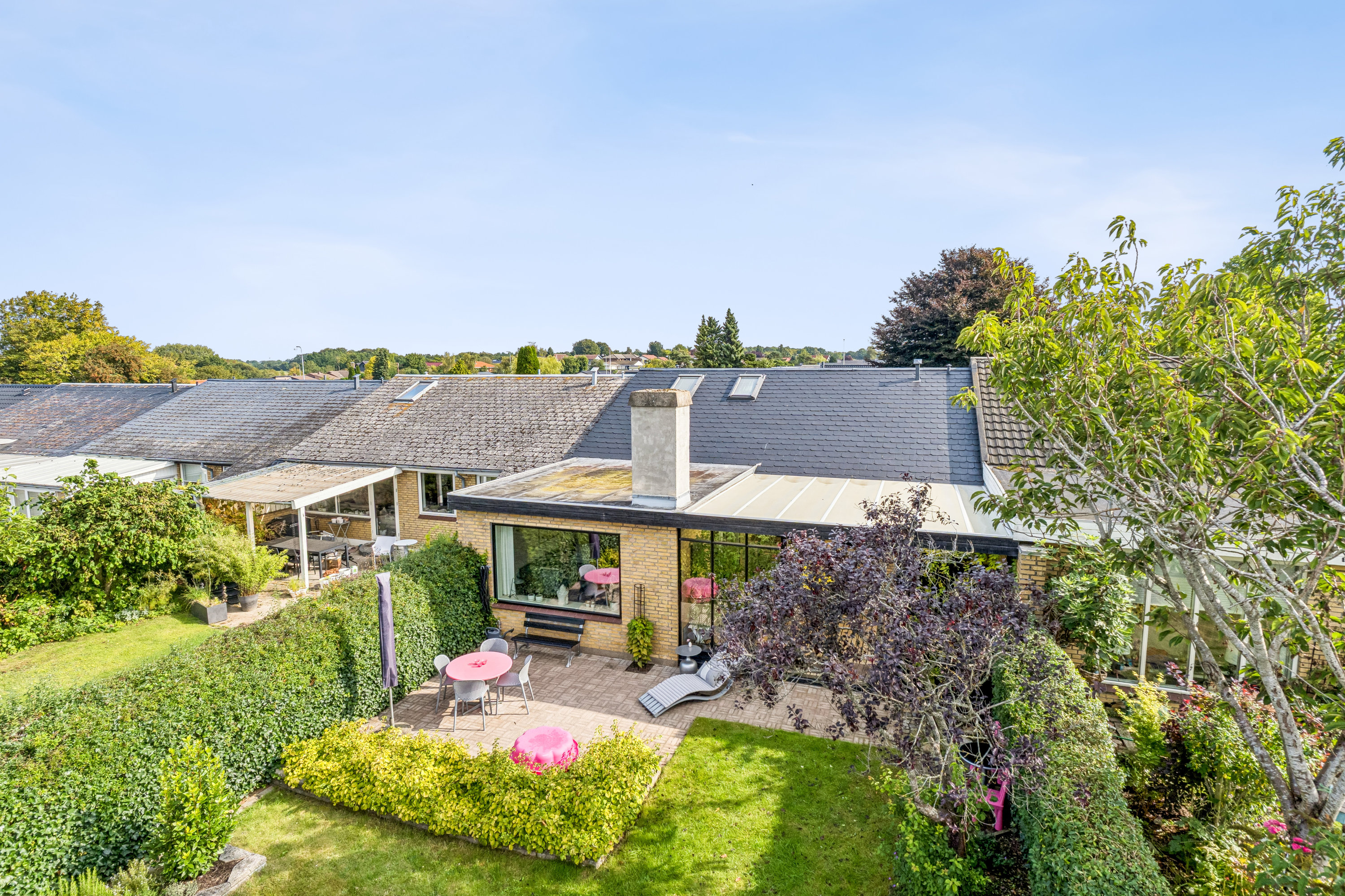 Fremhævet ejendommen billede i fuldskærmstilstand. Billede af Fuglebakken 172, Snestrup, 5210 Odense NV