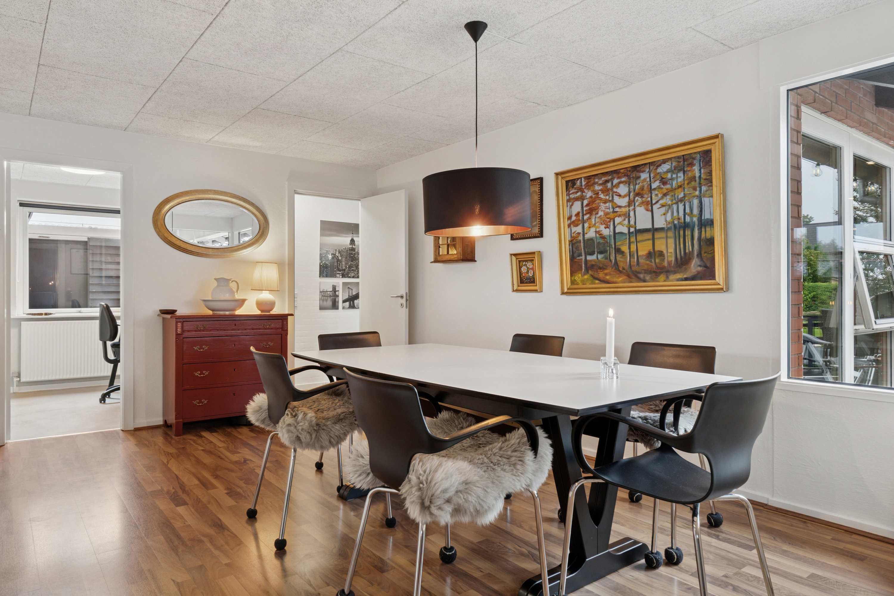 Fremhævet spisestue billede i fuldskærmstilstand. Billede af Trannisvej 14, 6040 Egtved