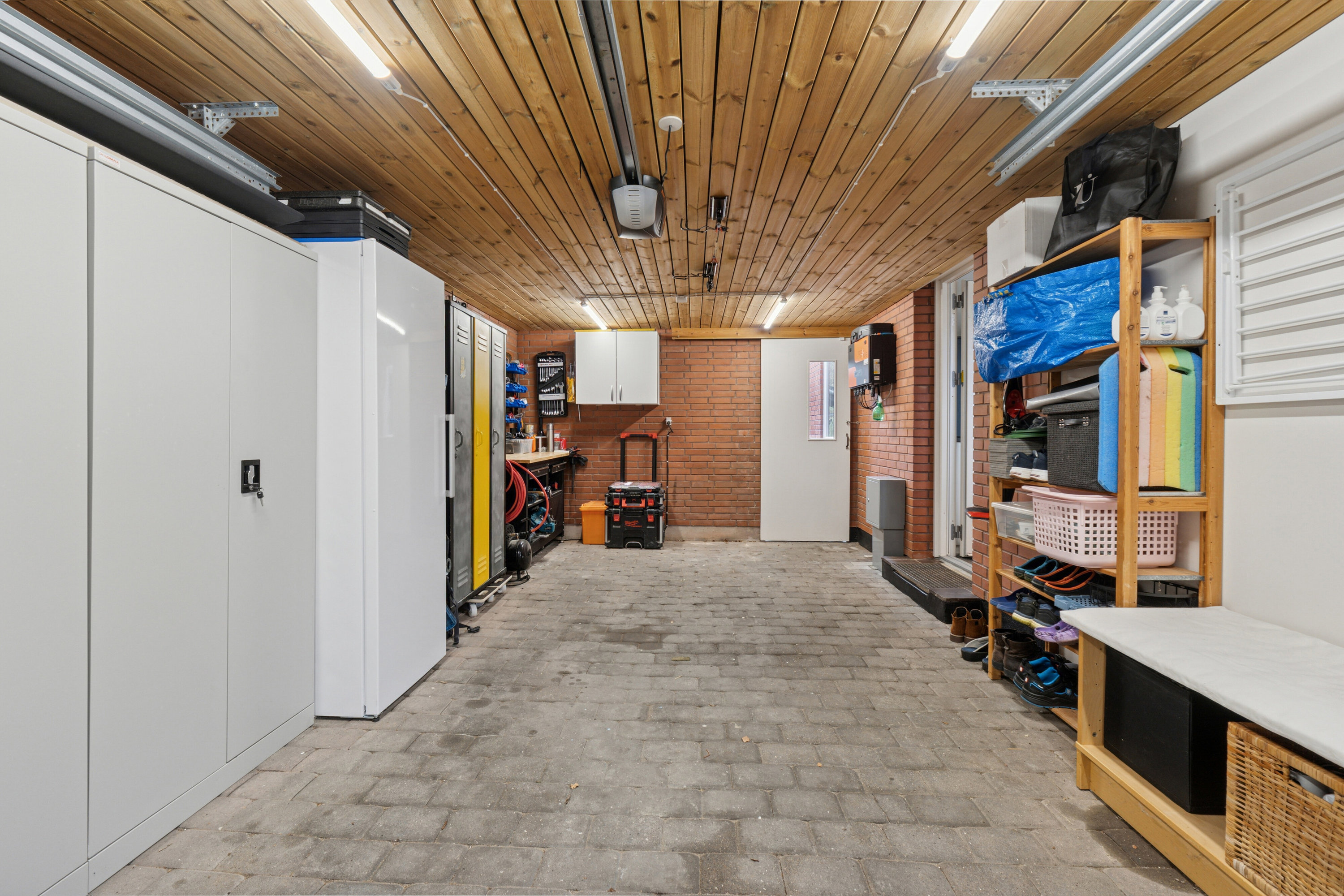 Fremhævet garage billede i fuldskærmstilstand. Billede af Trannisvej 14, 6040 Egtved