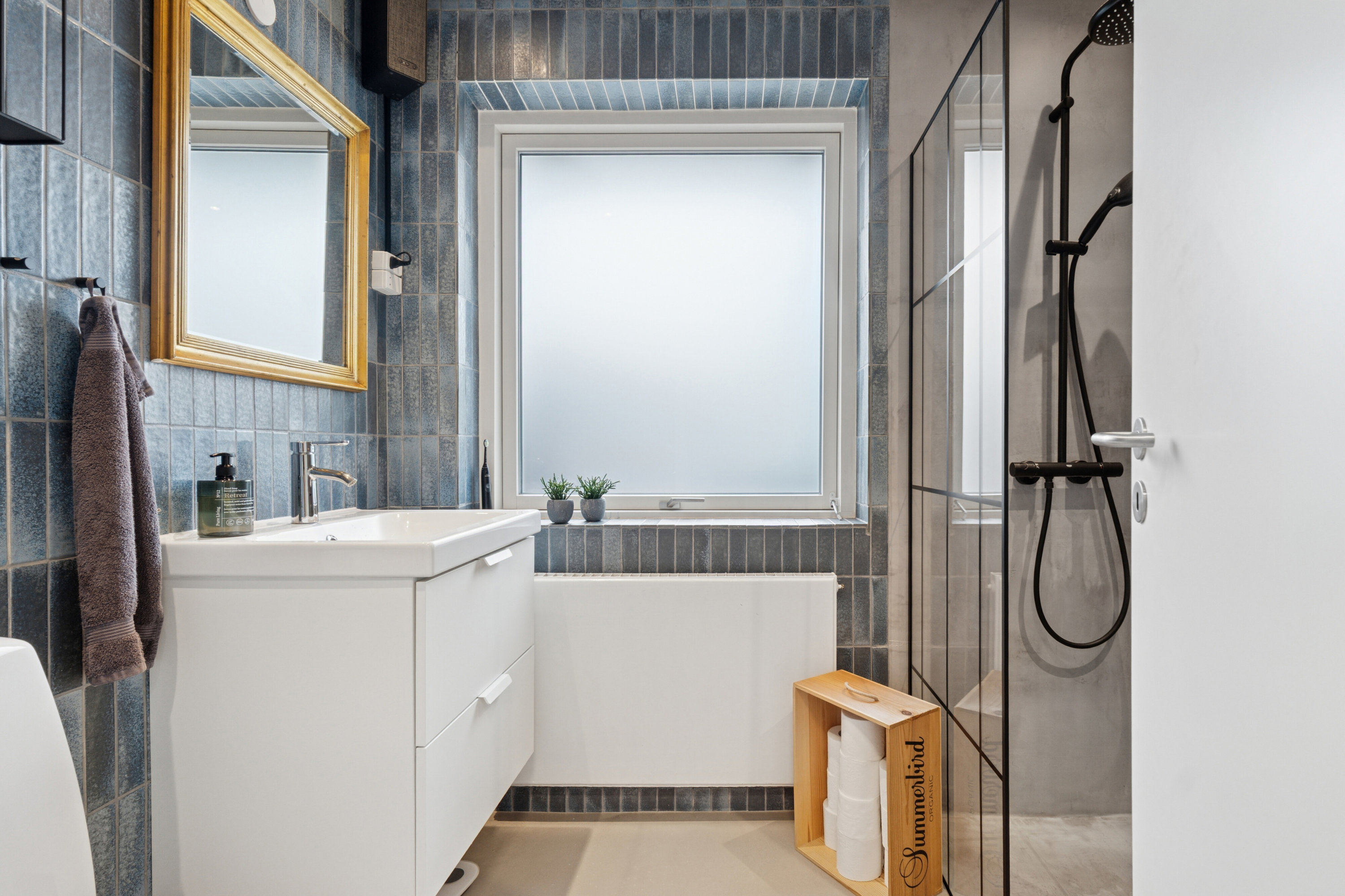 Fremhævet badeværelse billede i fuldskærmstilstand. Billede af Trannisvej 14, 6040 Egtved