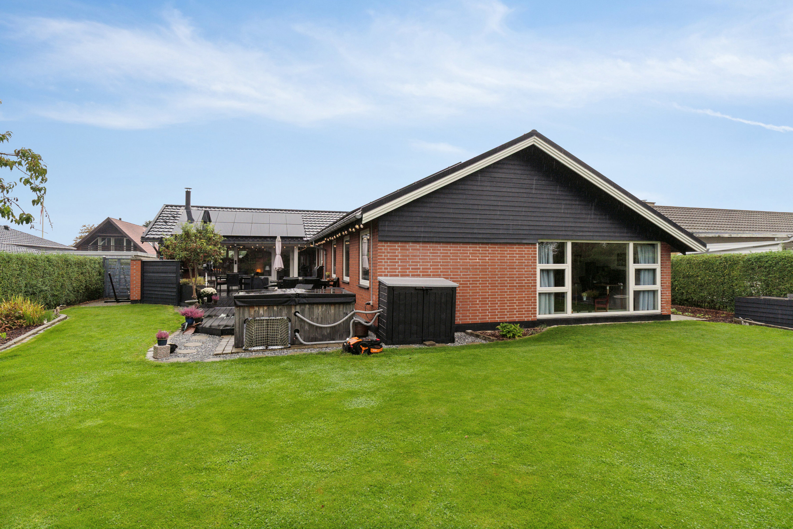 Fremhævet udendørs billede i fuldskærmstilstand. Billede af Trannisvej 14, 6040 Egtved