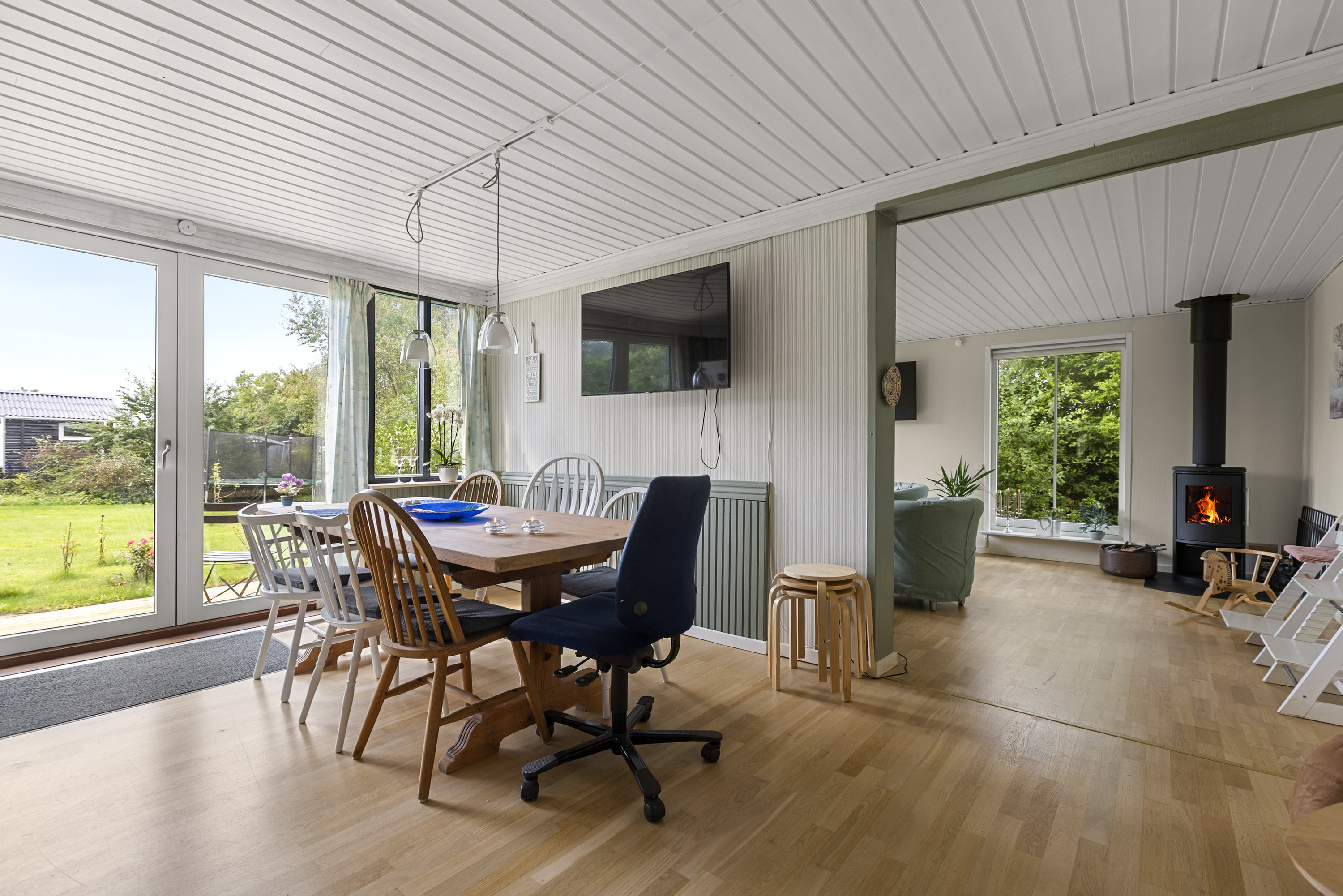 Fremhævet stue billede i fuldskærmstilstand. Billede af Mejsevænget 15, Kyndeløse, 4070 Kirke Hyllinge