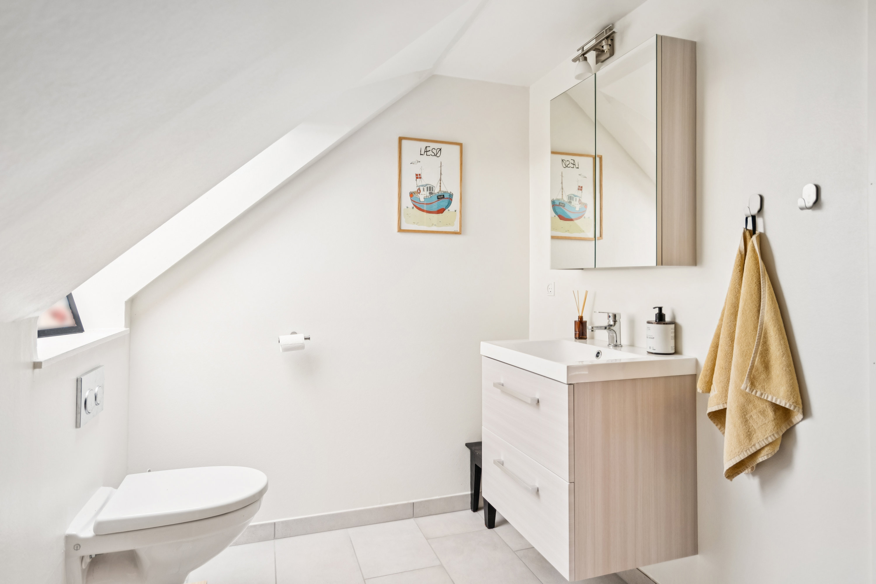 Fremhævet badeværelse billede i fuldskærmstilstand. Billede af Kokvadvejen 4, Byrum By, 9940 Læsø