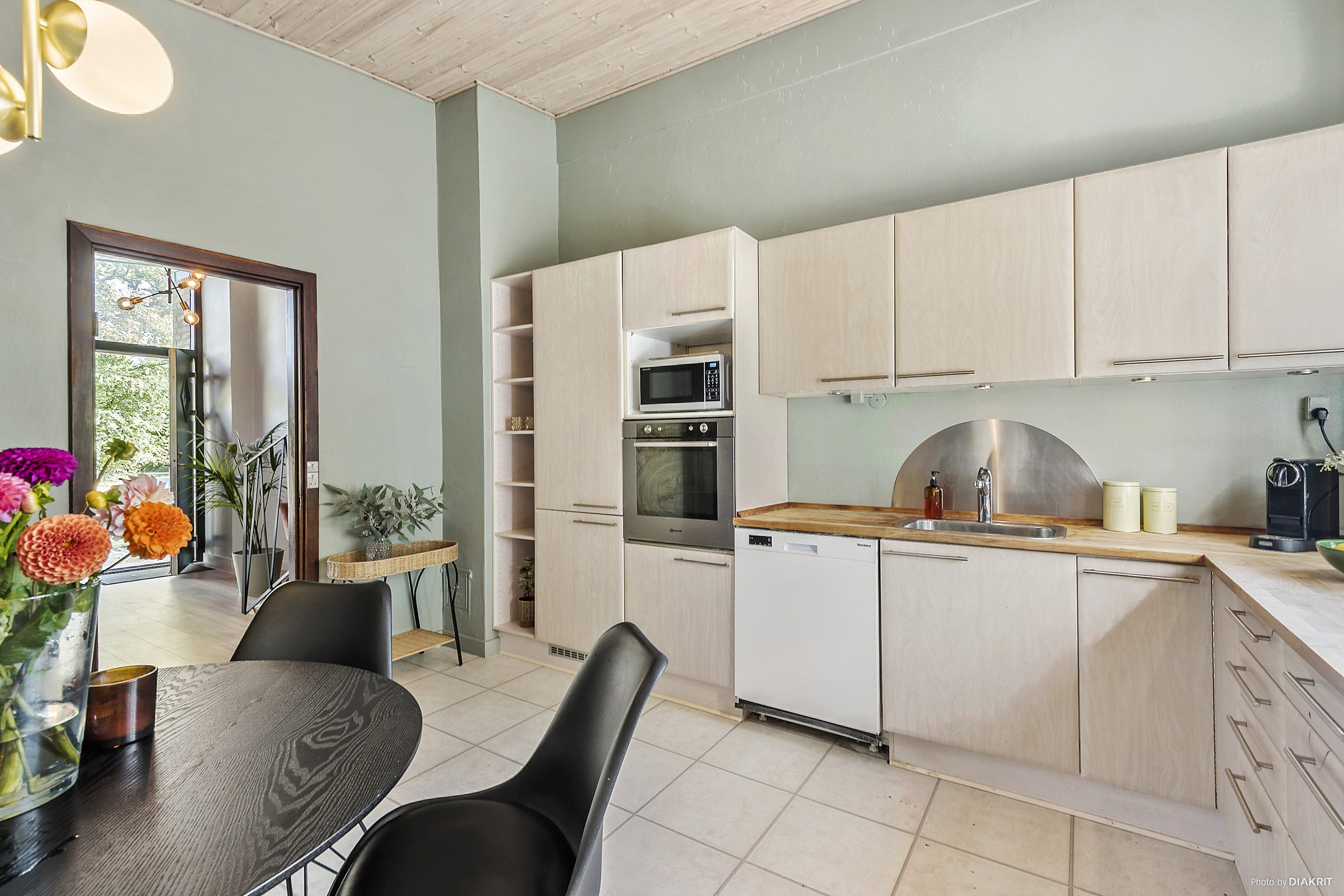 Fremhævet køkken billede i fuldskærmstilstand. Billede af Ølsemagle Kirkevej 75, 4600 Køge