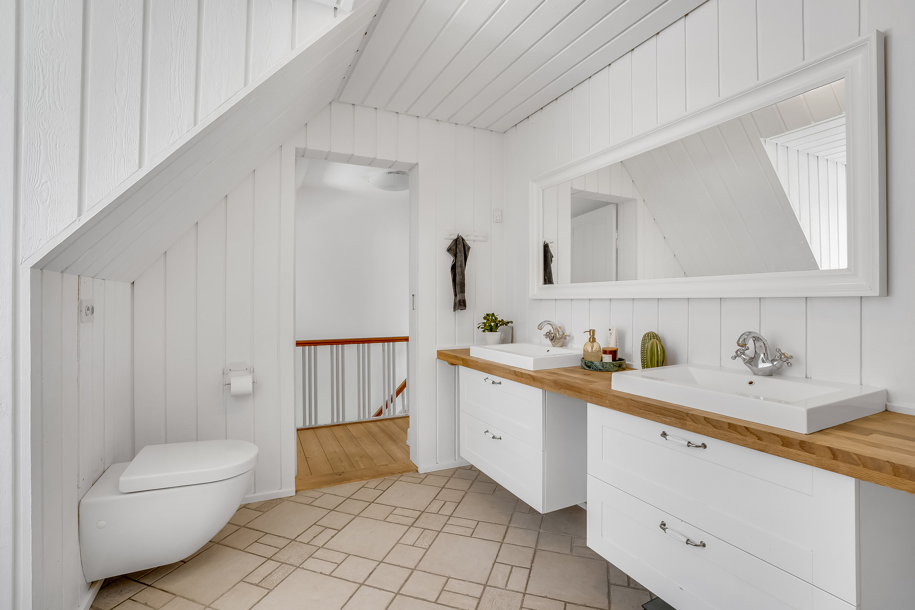 Fremhævet badeværelse billede i fuldskærmstilstand. Billede af Svingelsvej 34, 4900 Nakskov