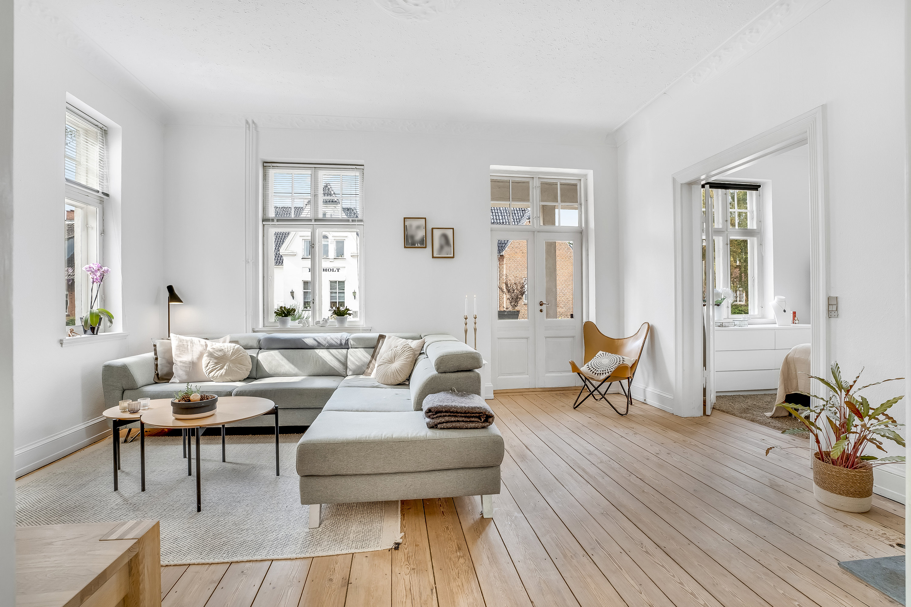 Fremhævet stue billede i fuldskærmstilstand. Billede af Svingelsvej 34, 4900 Nakskov