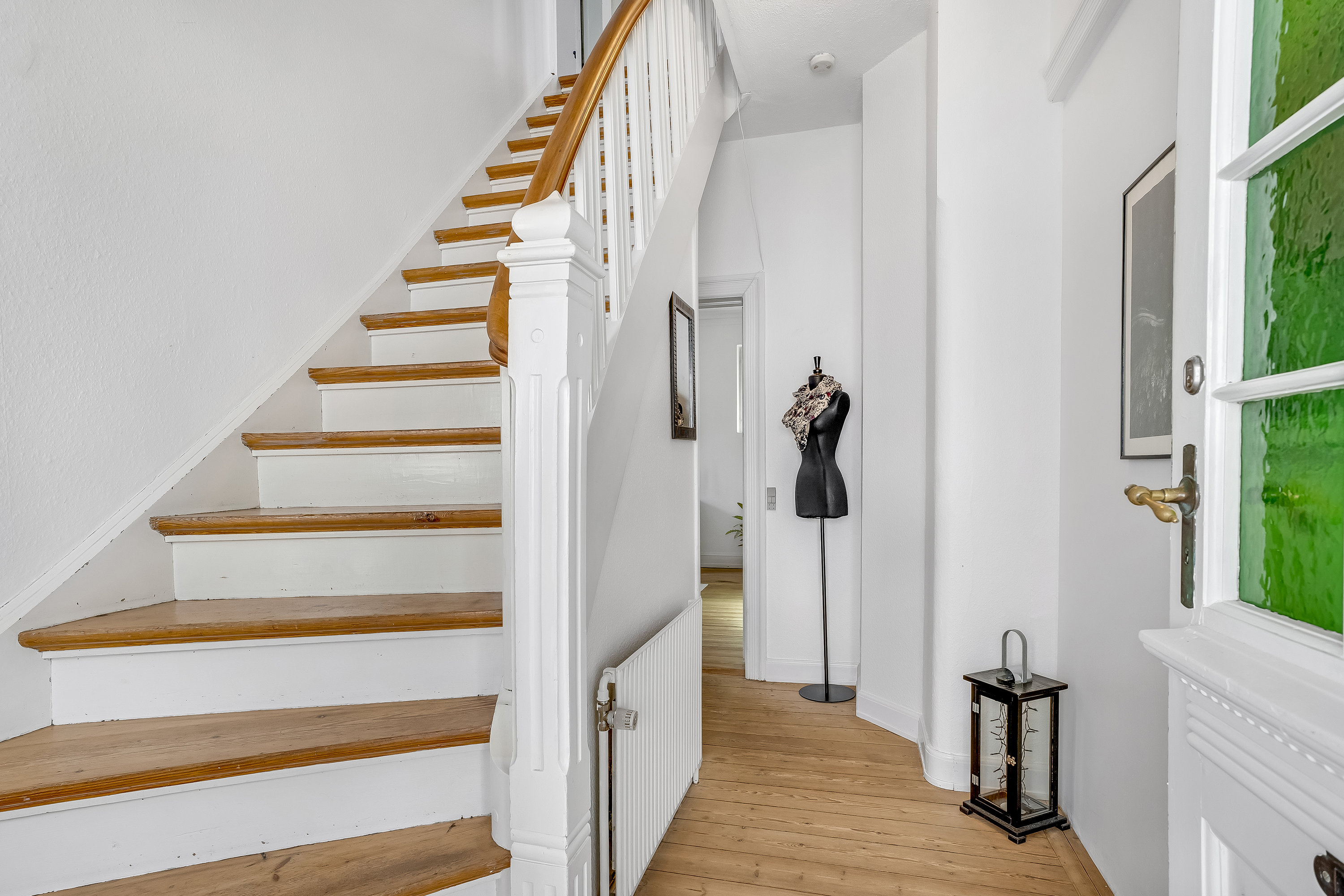 Miniaturebillede 1: entré. Billede af Svingelsvej 34, 4900 Nakskov