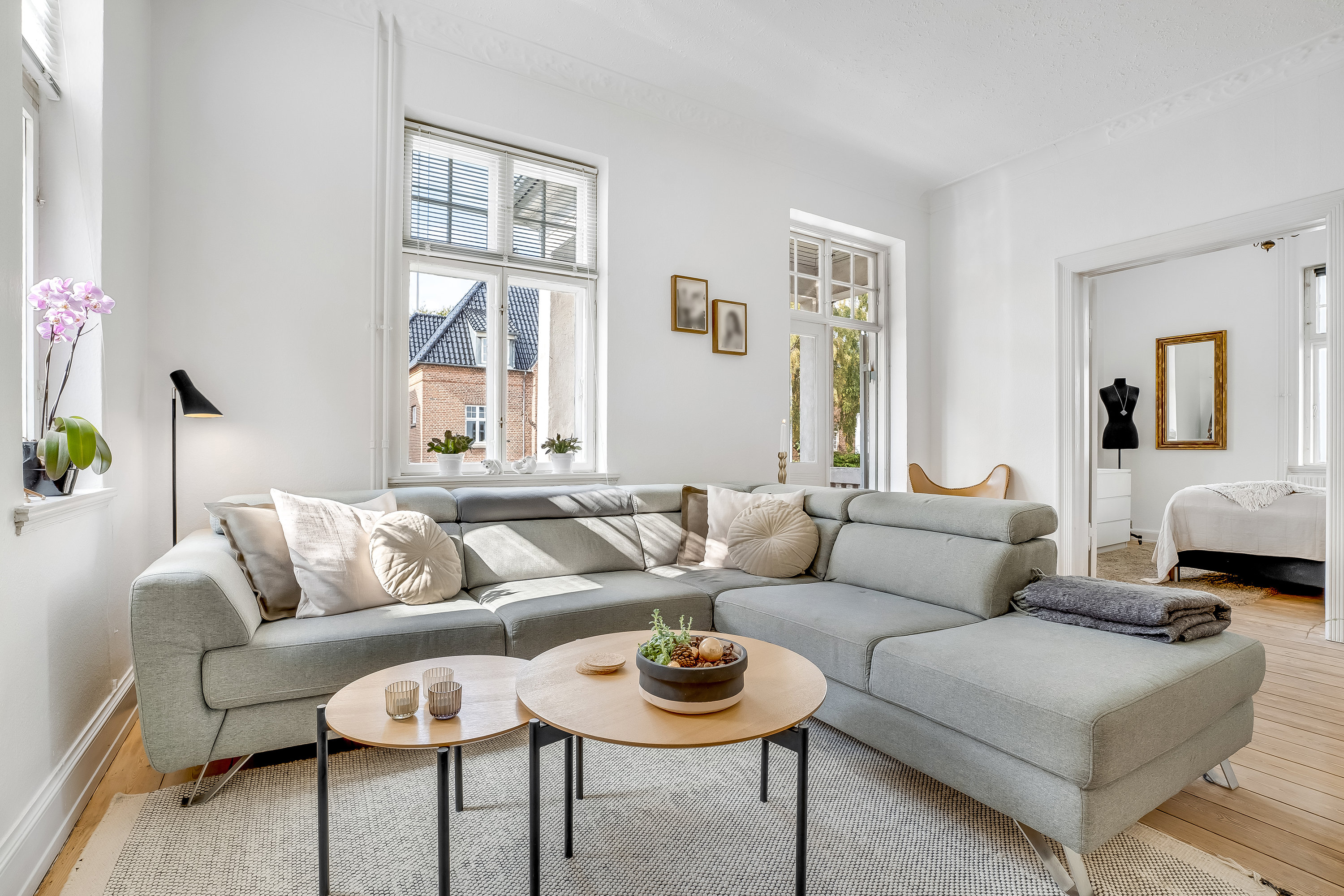 Fremhævet stue billede i fuldskærmstilstand. Billede af Svingelsvej 34, 4900 Nakskov