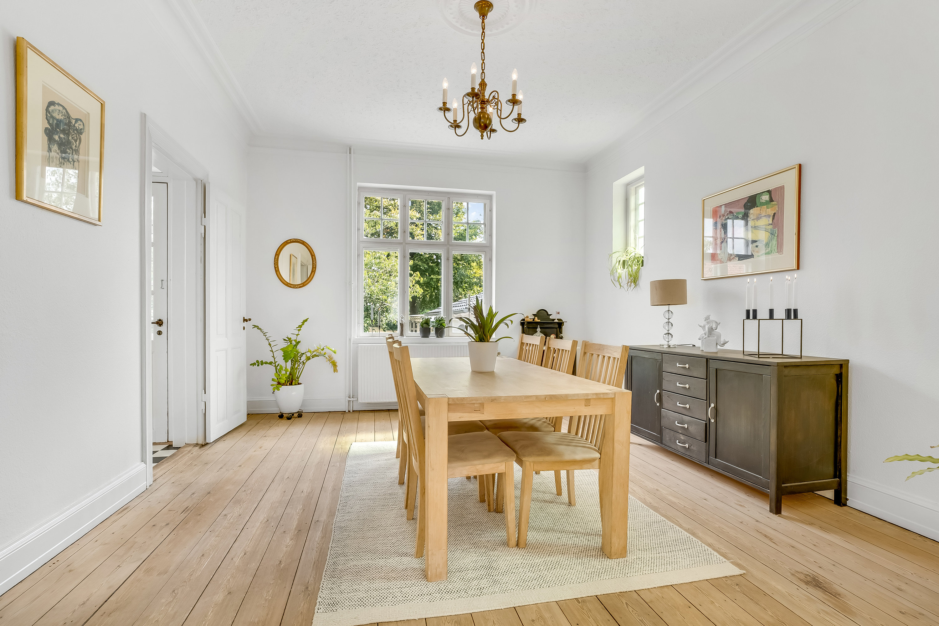 Miniaturebillede 2: stue. Billede af Svingelsvej 34, 4900 Nakskov