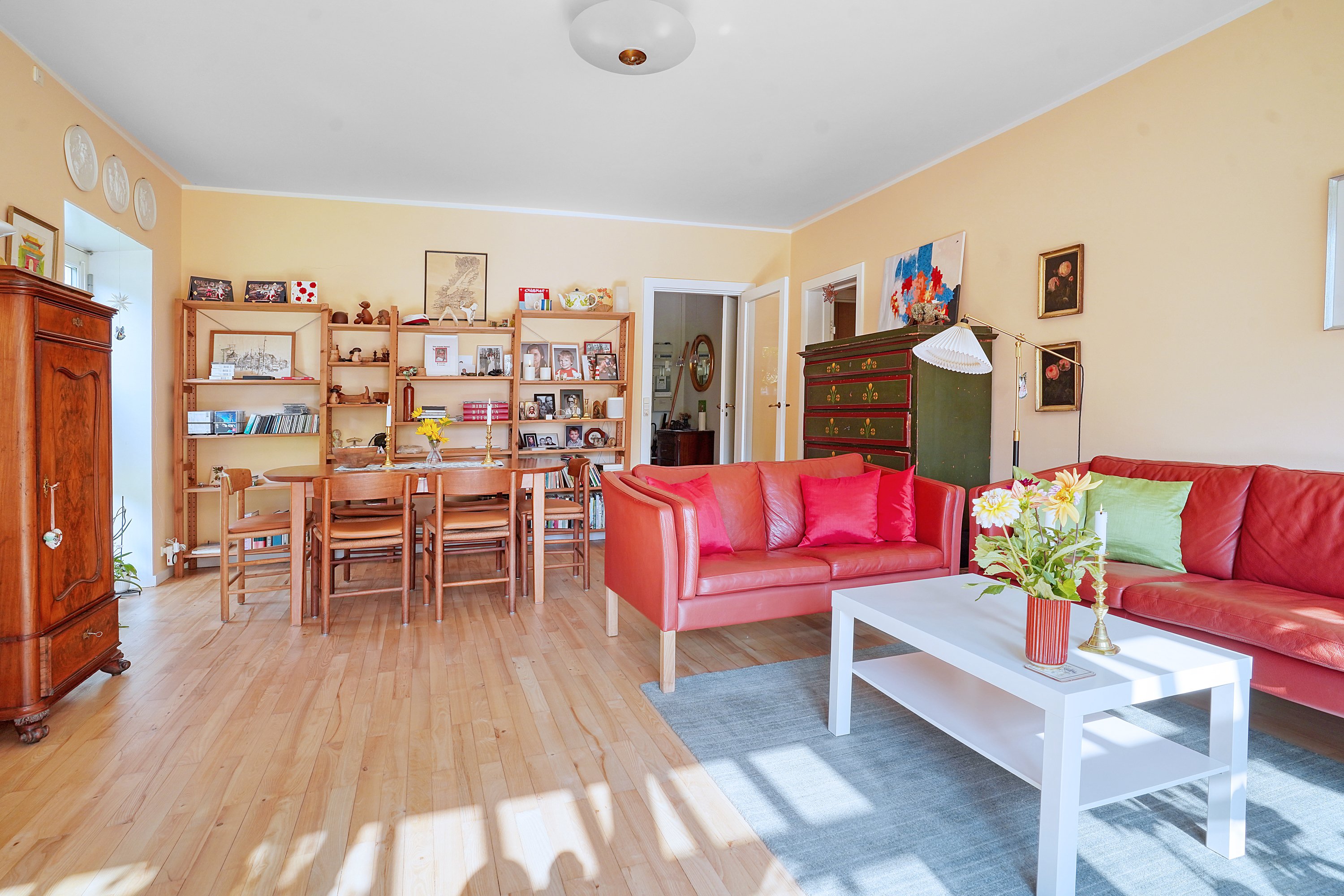 Miniaturebillede 2: stue. Billede af Søllerød Park 16, st.. 1., Søllerød, 2840 Holte